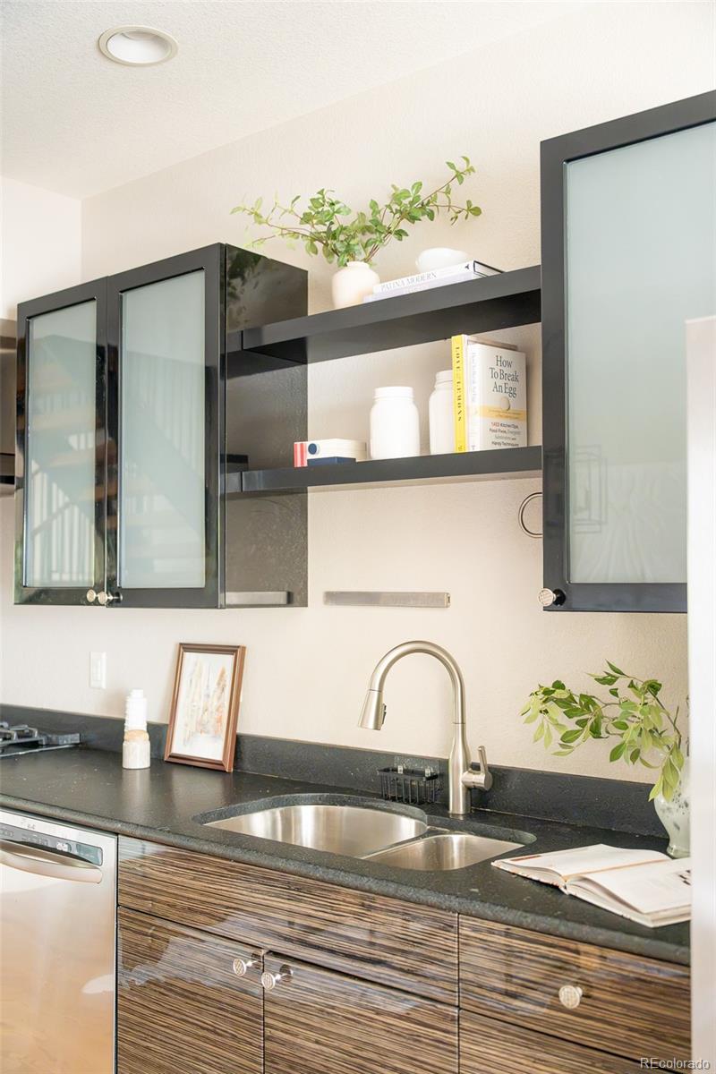 MLS Image #9 for 354 w archer place ,denver, Colorado