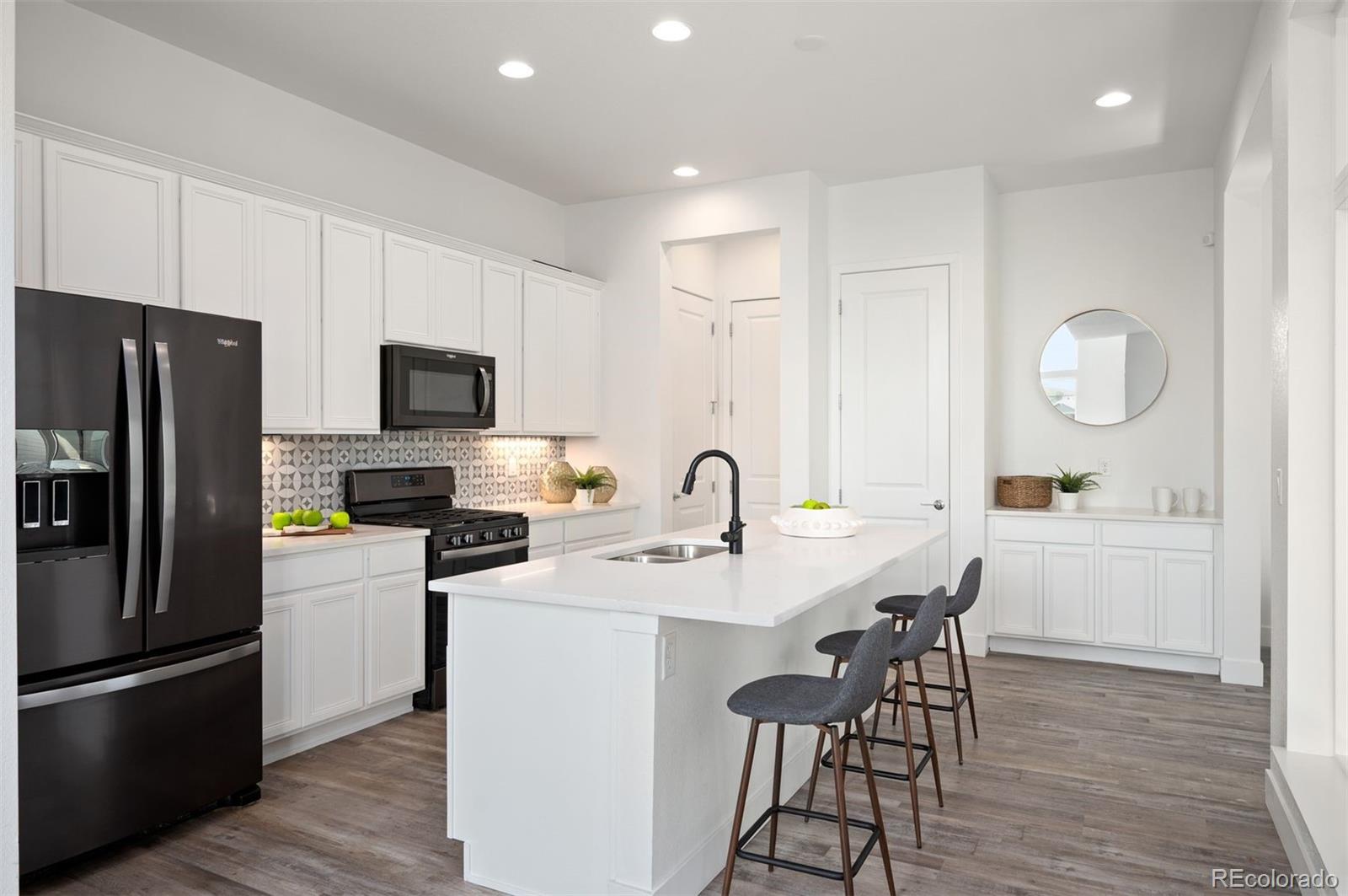 MLS Image #11 for 21405 e 59th drive,aurora, Colorado