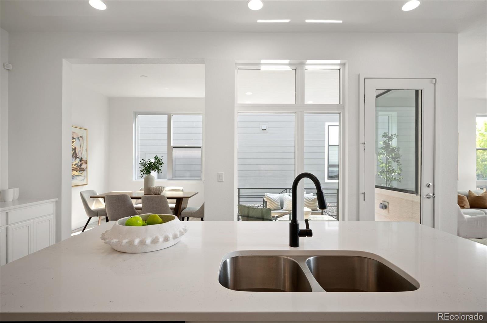 MLS Image #12 for 21405 e 59th drive,aurora, Colorado