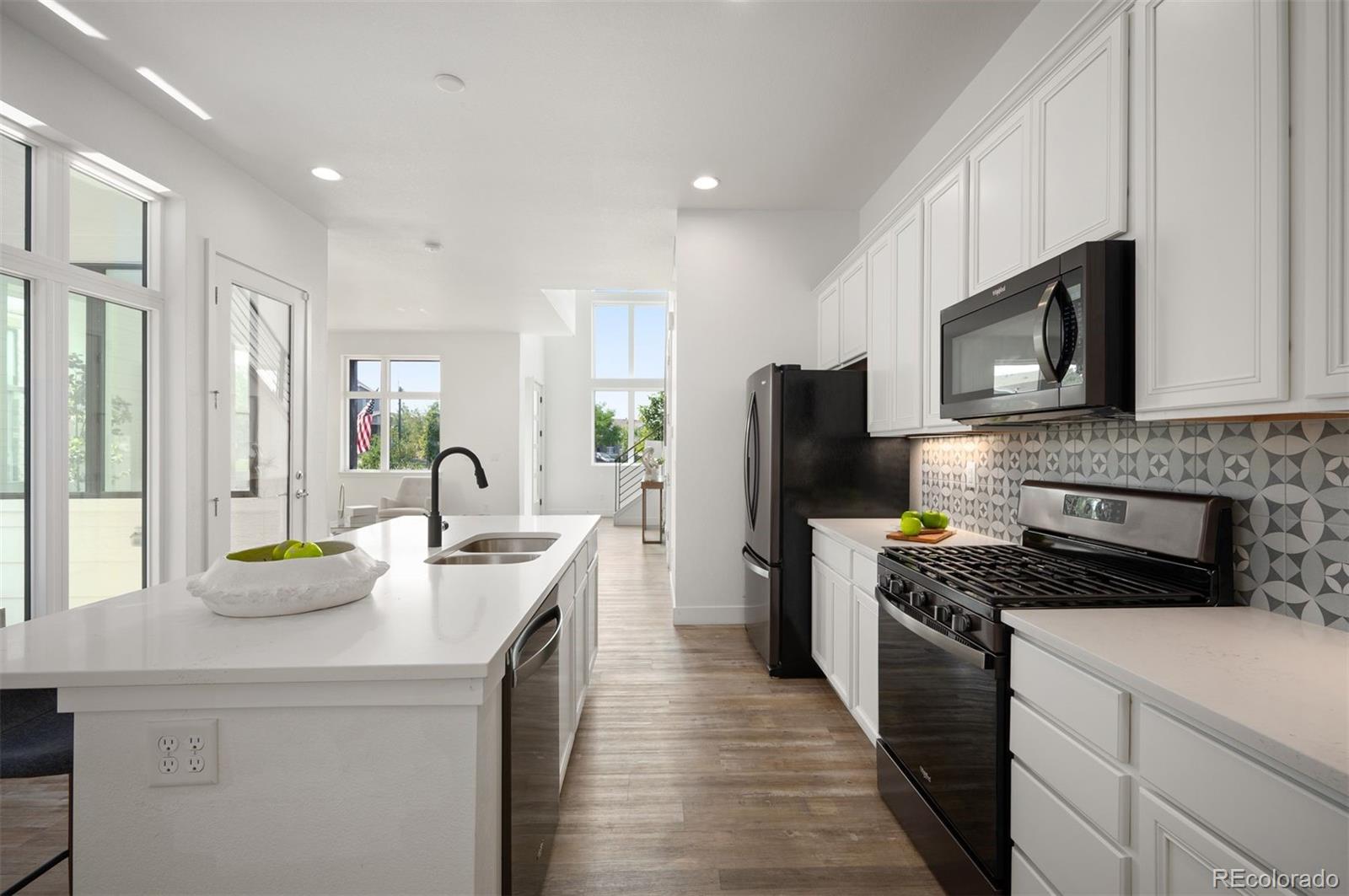 MLS Image #2 for 21405 e 59th drive,aurora, Colorado
