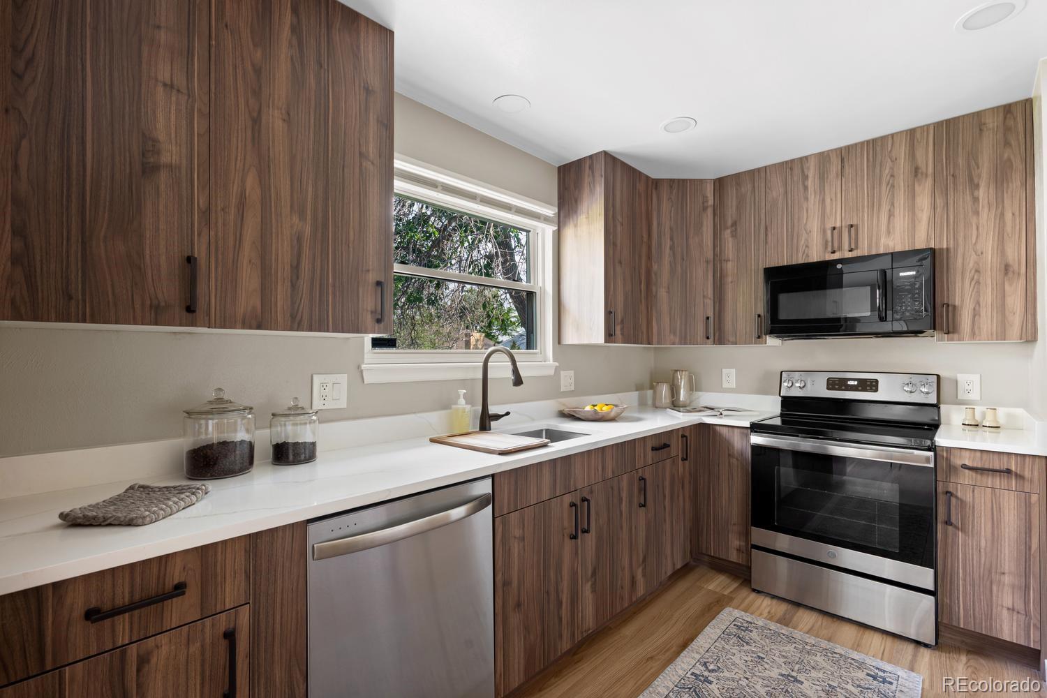 MLS Image #13 for 4382 s ceylon way,aurora, Colorado