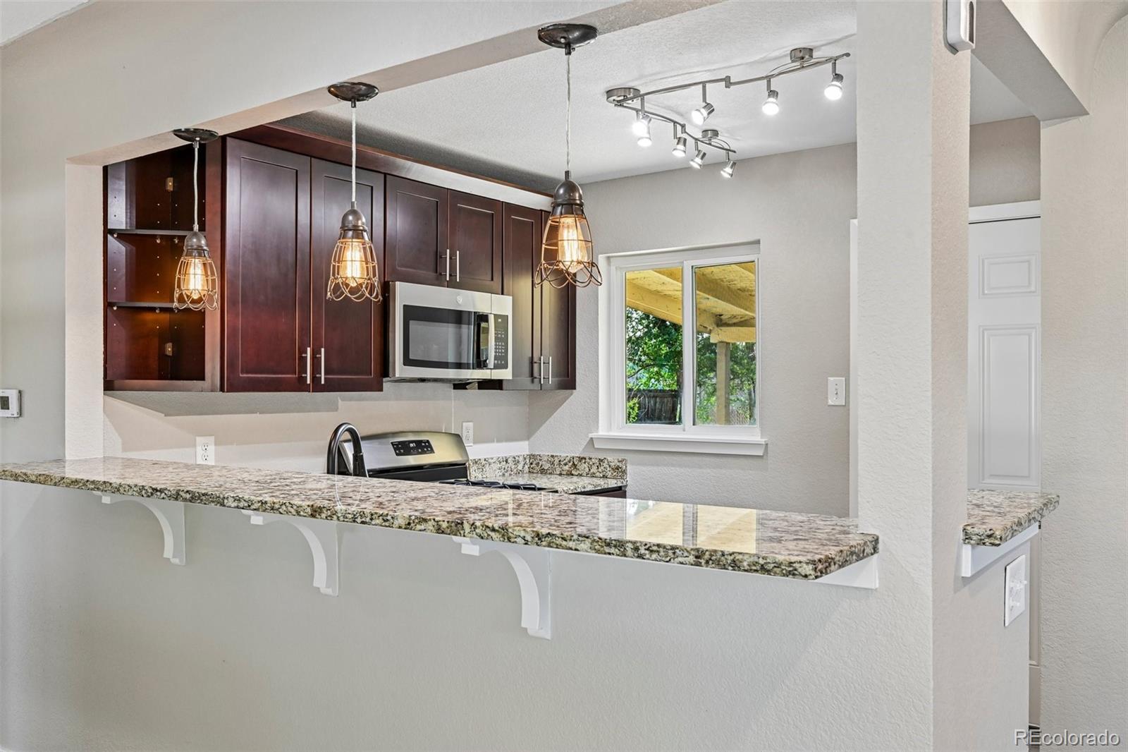 MLS Image #10 for 3290  magnolia street,denver, Colorado