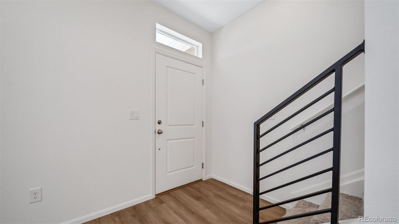MLS Image #11 for 22401 e 46th avenue,aurora, Colorado