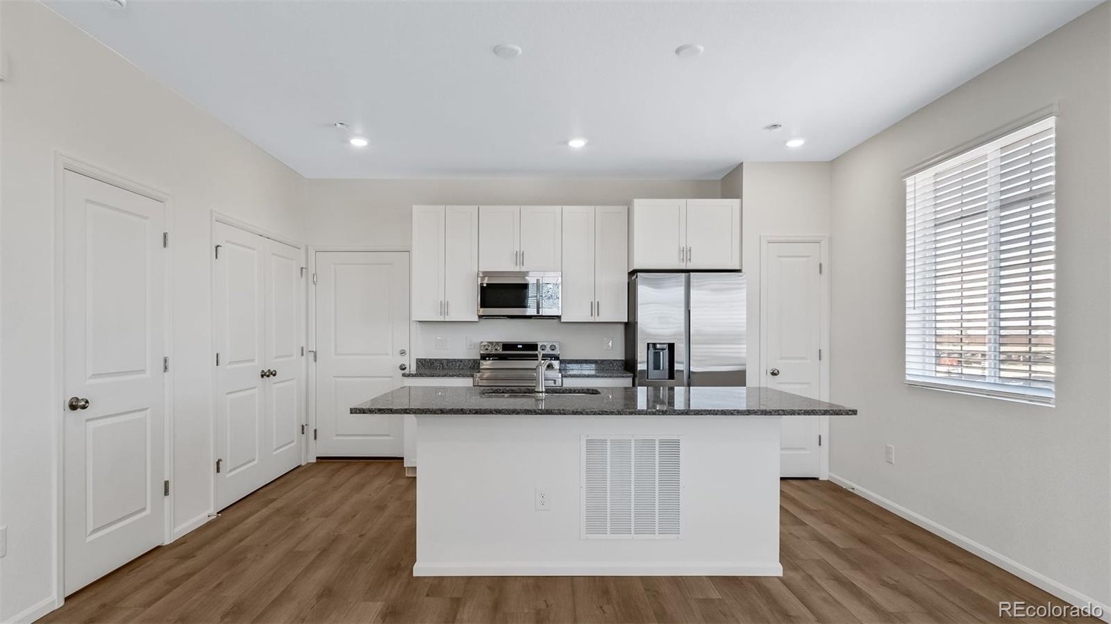 MLS Image #4 for 22401 e 46th avenue,aurora, Colorado