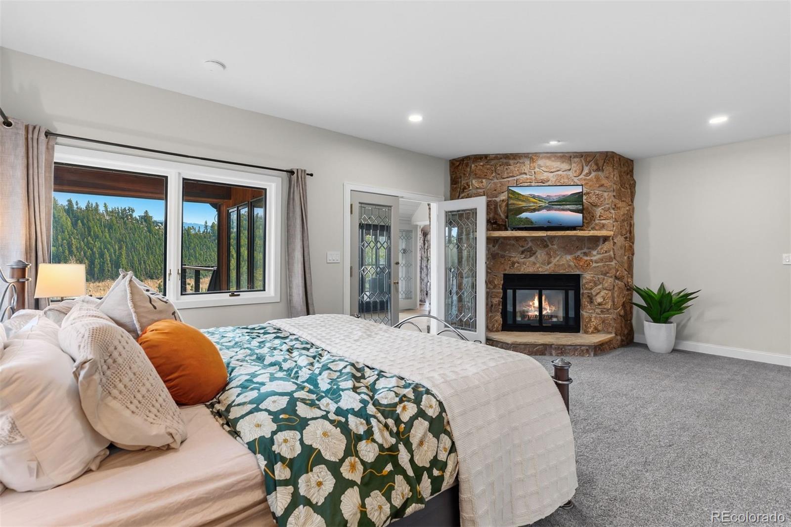 MLS Image #15 for 457  summerwood drive,dillon, Colorado