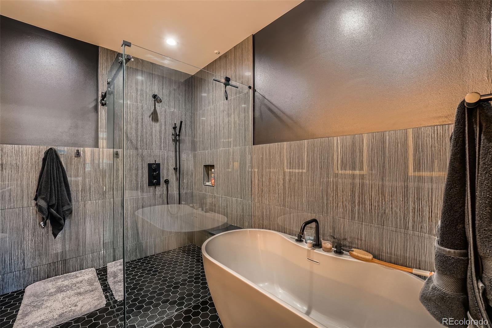 MLS Image #14 for 1401  delgany street 409,denver, Colorado