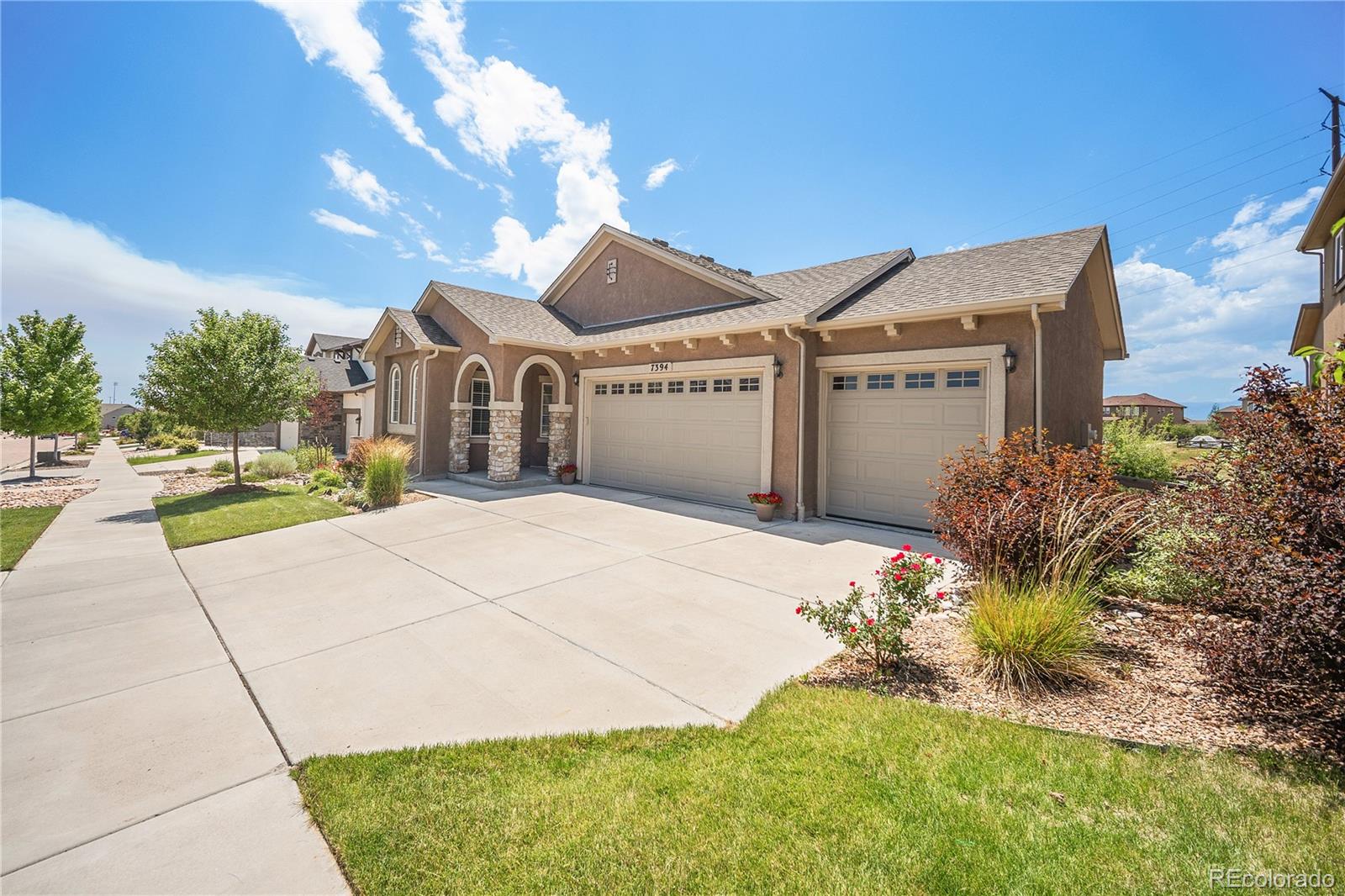 MLS Image #1 for 7394  rim bluff lane,colorado springs, Colorado