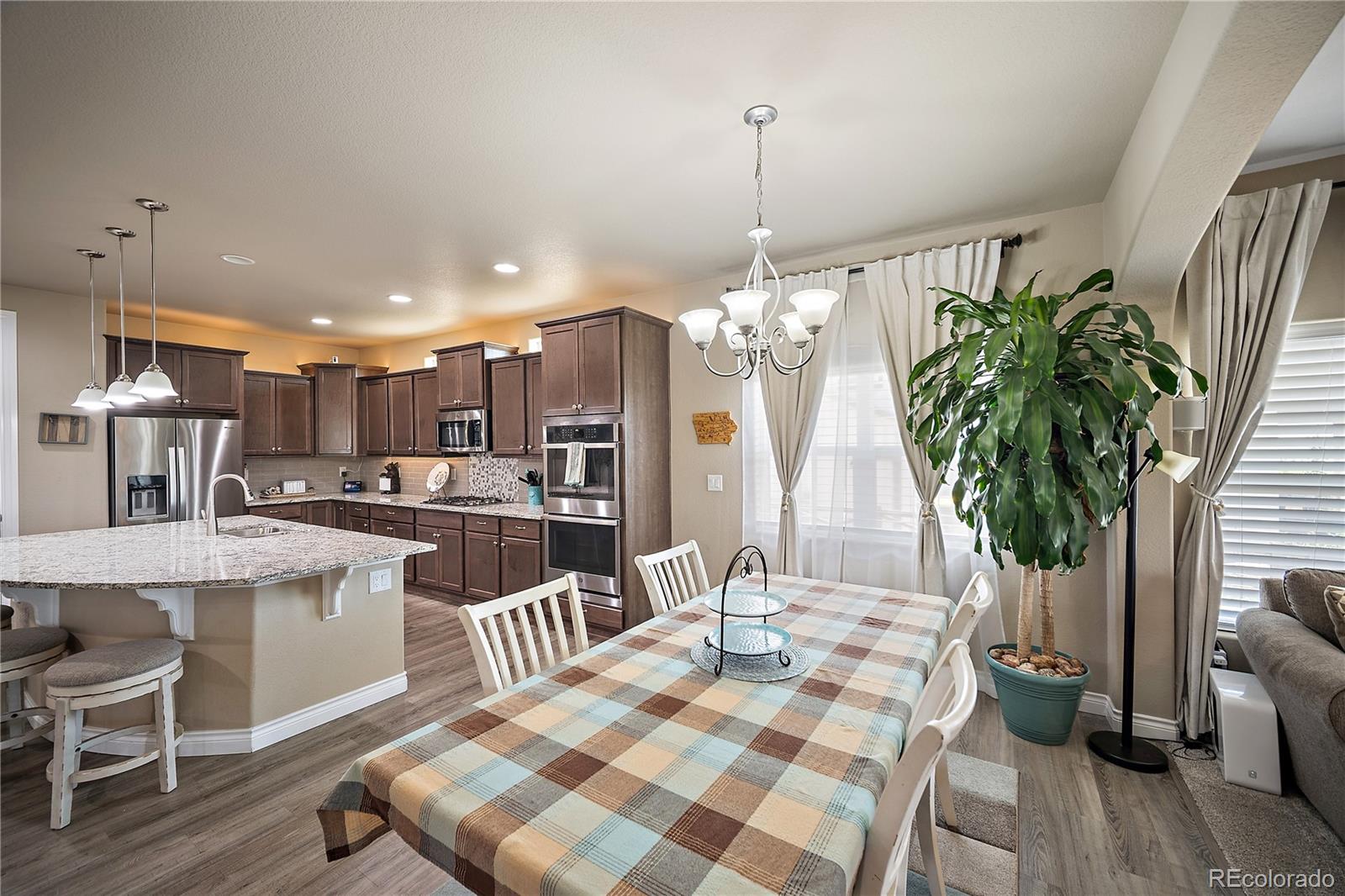 MLS Image #10 for 7394  rim bluff lane,colorado springs, Colorado