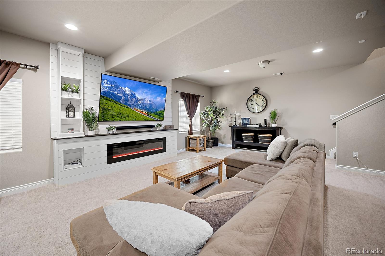 MLS Image #26 for 7394  rim bluff lane,colorado springs, Colorado