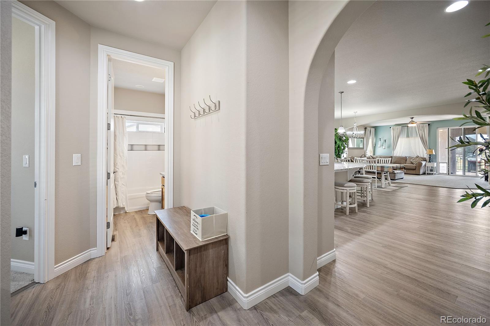 MLS Image #3 for 7394  rim bluff lane,colorado springs, Colorado