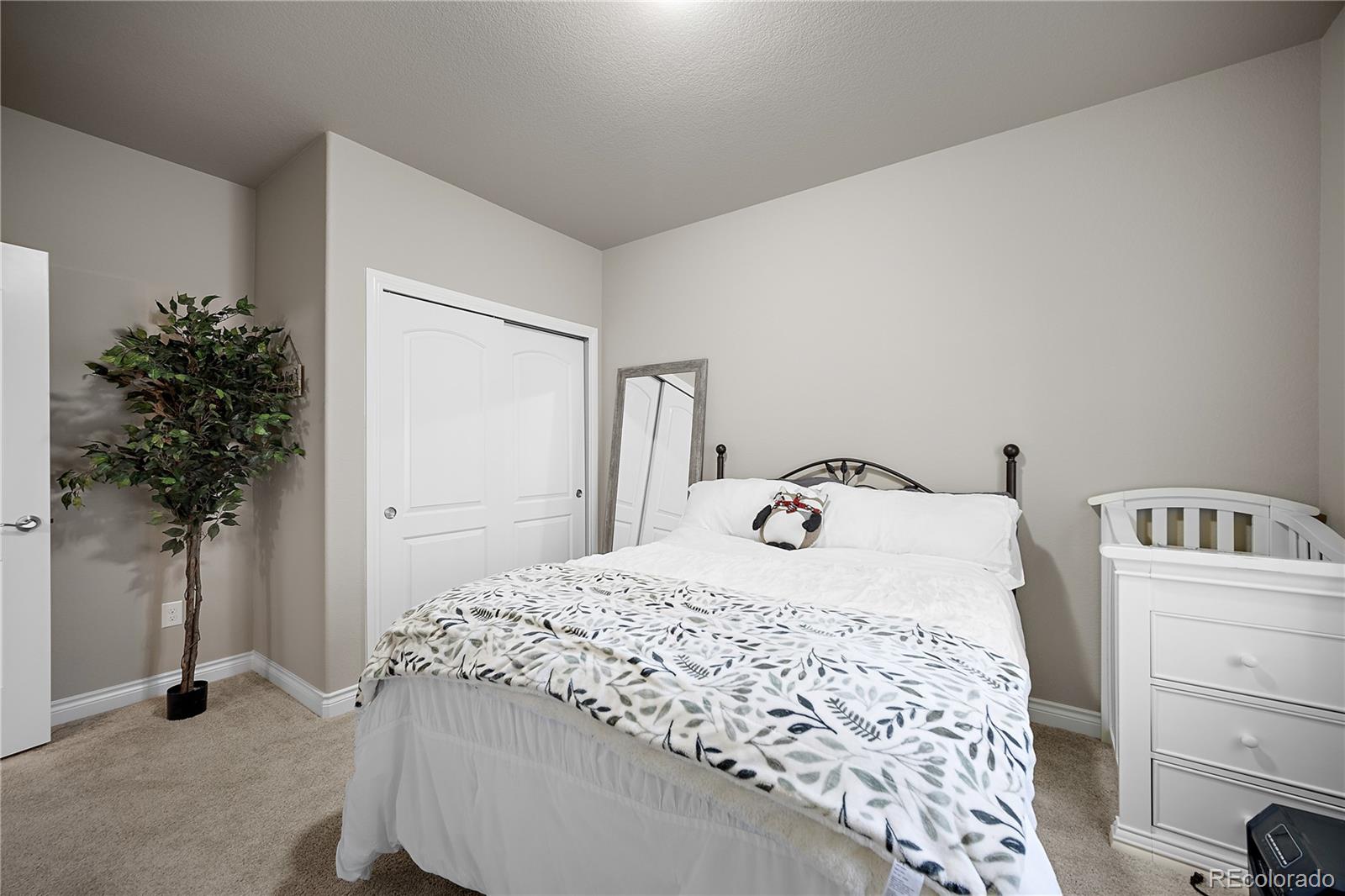 MLS Image #32 for 7394  rim bluff lane,colorado springs, Colorado