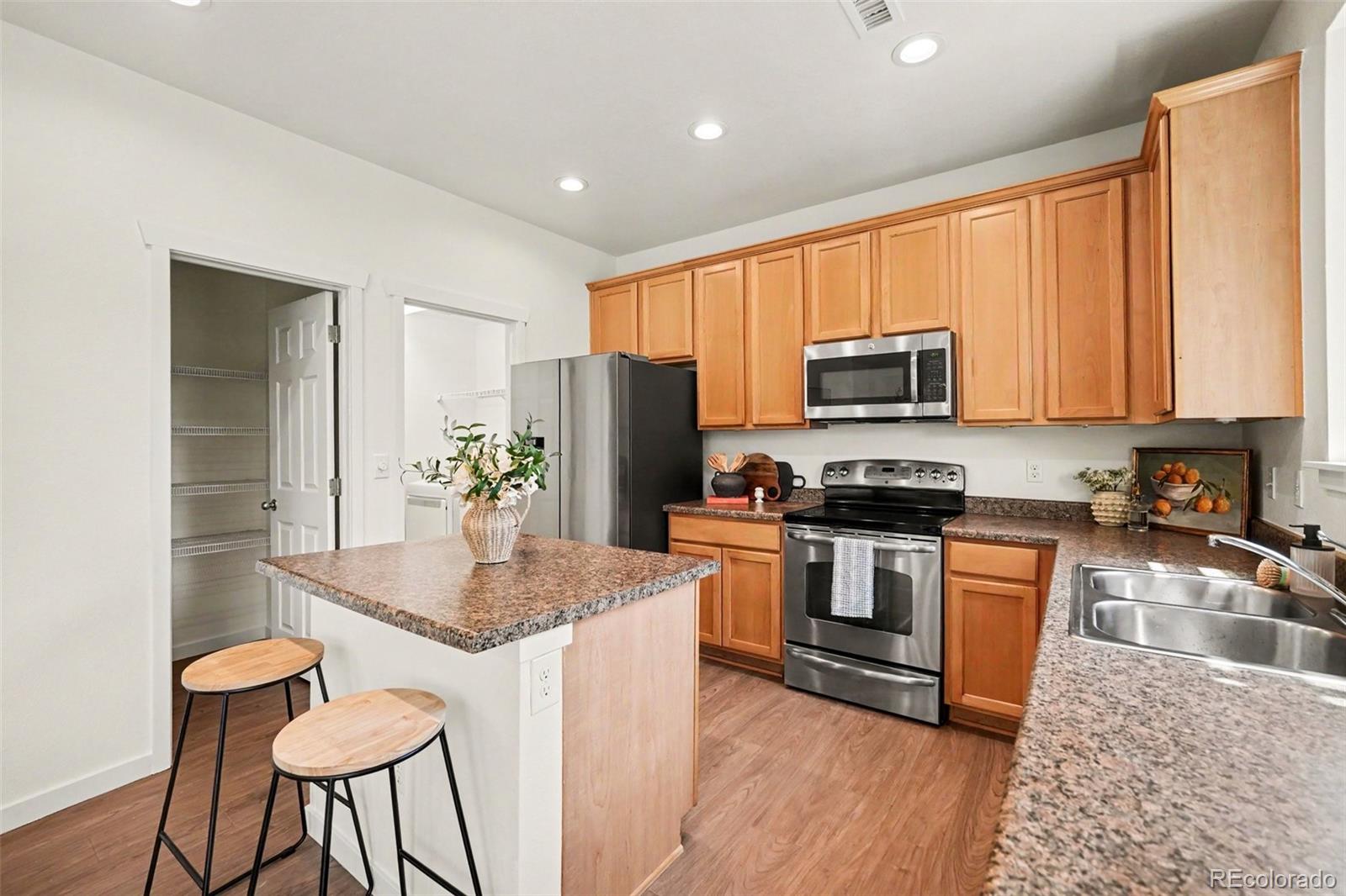 MLS Image #7 for 9044  ellis way,arvada, Colorado