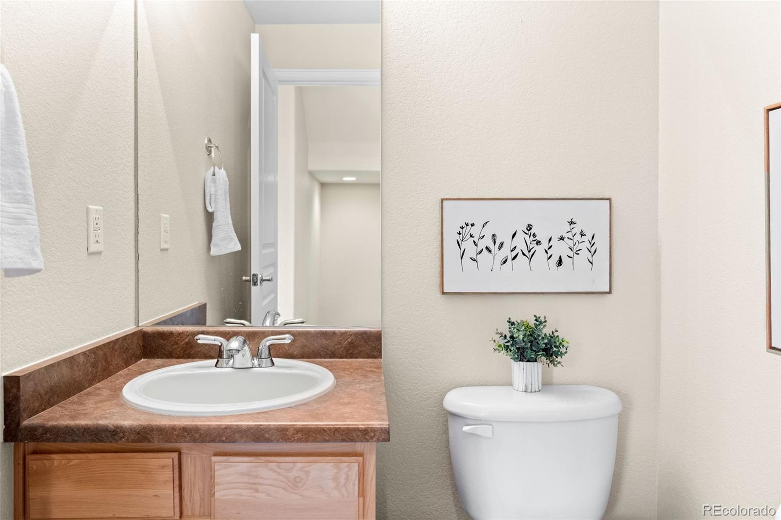 MLS Image #16 for 16982 e warren place a,aurora, Colorado
