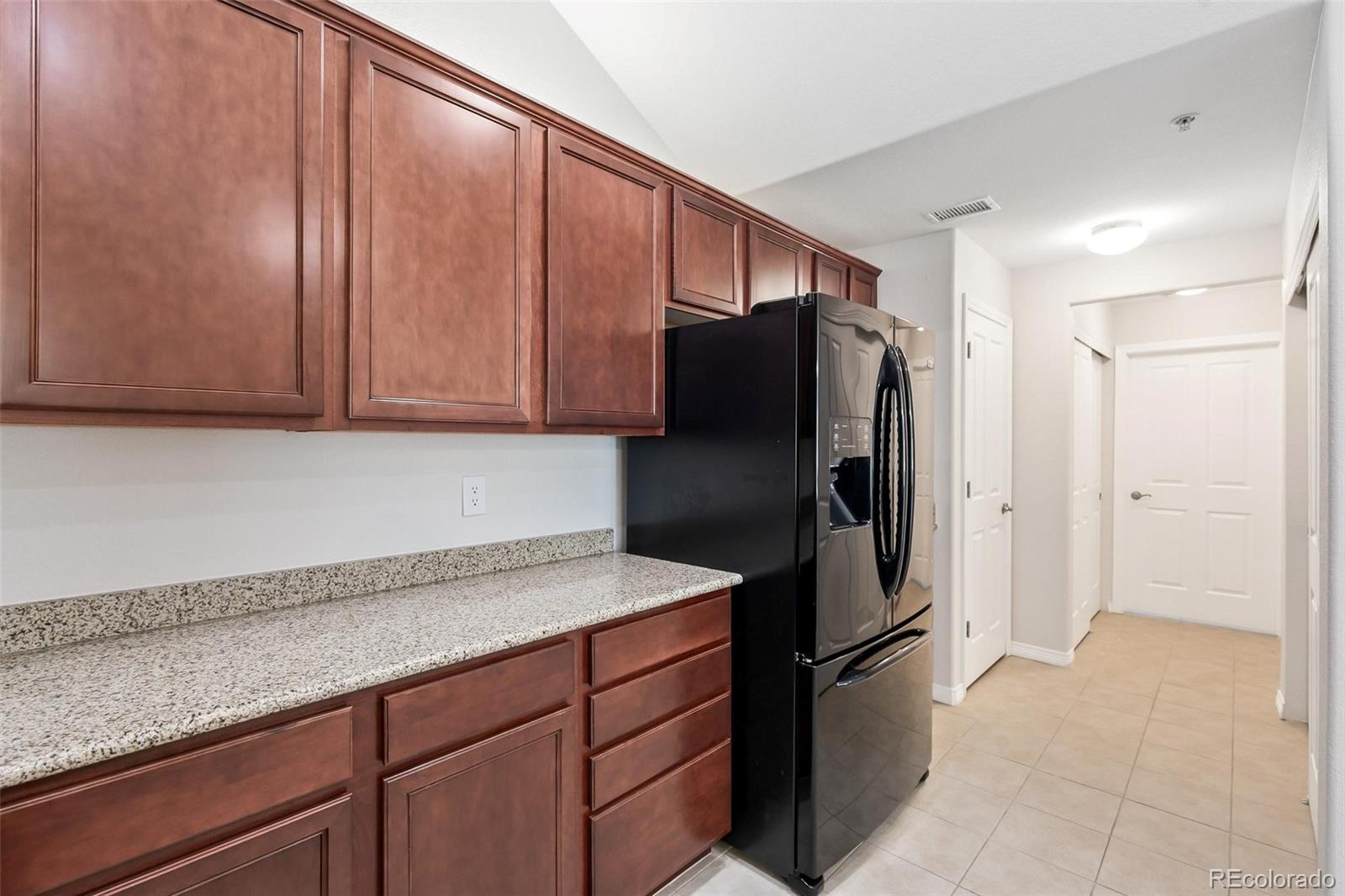 MLS Image #12 for 1996 s espana court b,aurora, Colorado