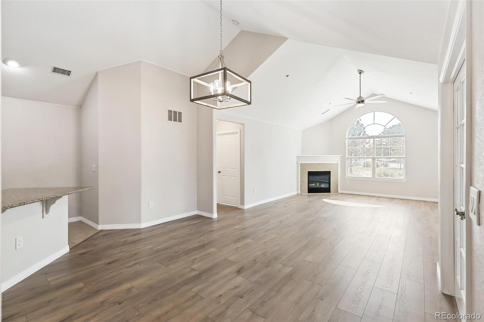 MLS Image #5 for 1996 s espana court b,aurora, Colorado