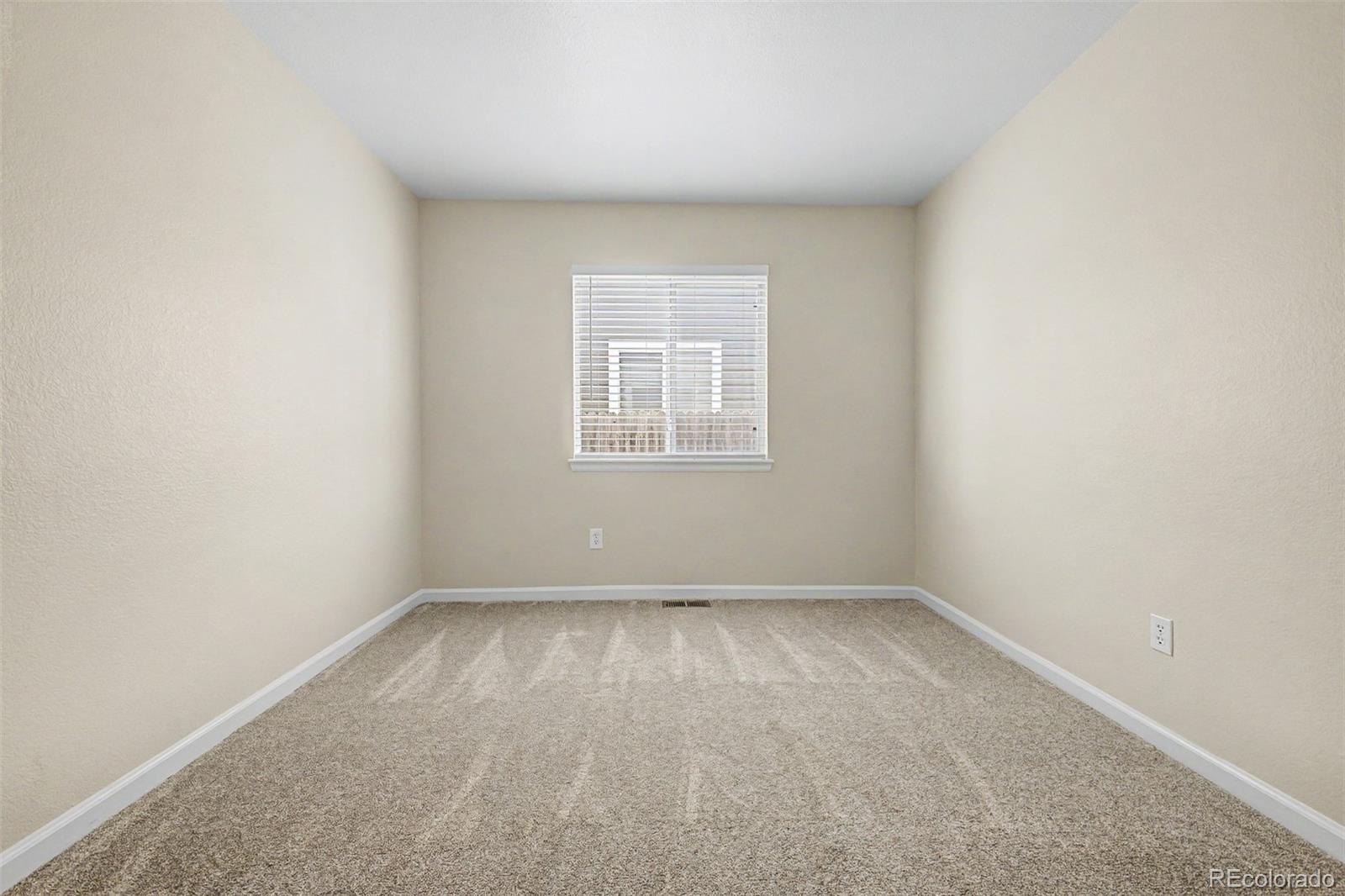 MLS Image #14 for 19040 e 22nd place,aurora, Colorado