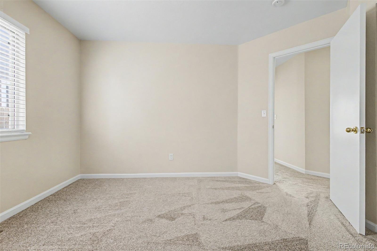 MLS Image #16 for 19040 e 22nd place,aurora, Colorado