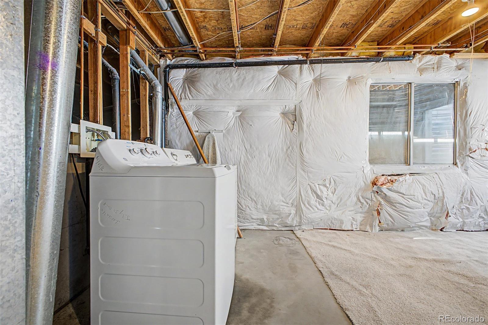 MLS Image #18 for 19040 e 22nd place,aurora, Colorado