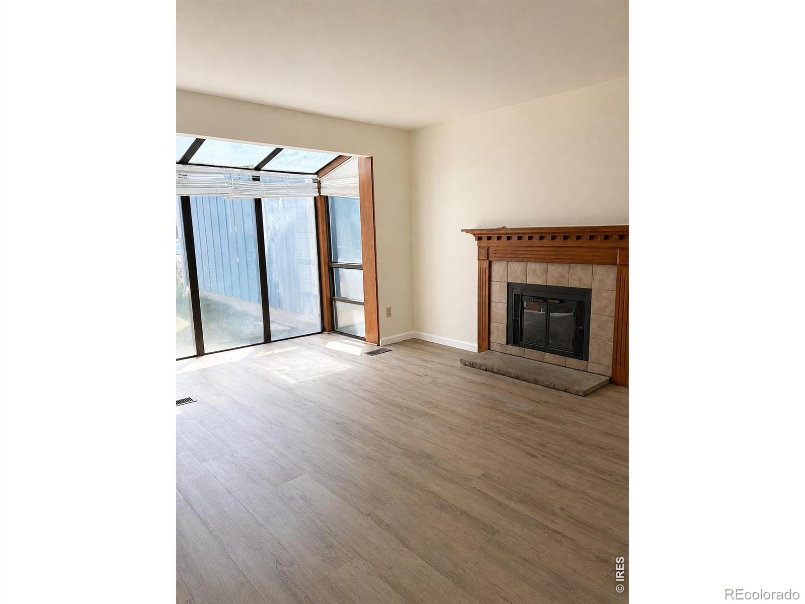 MLS Image #2 for 305 w sycamore lane,louisville, Colorado