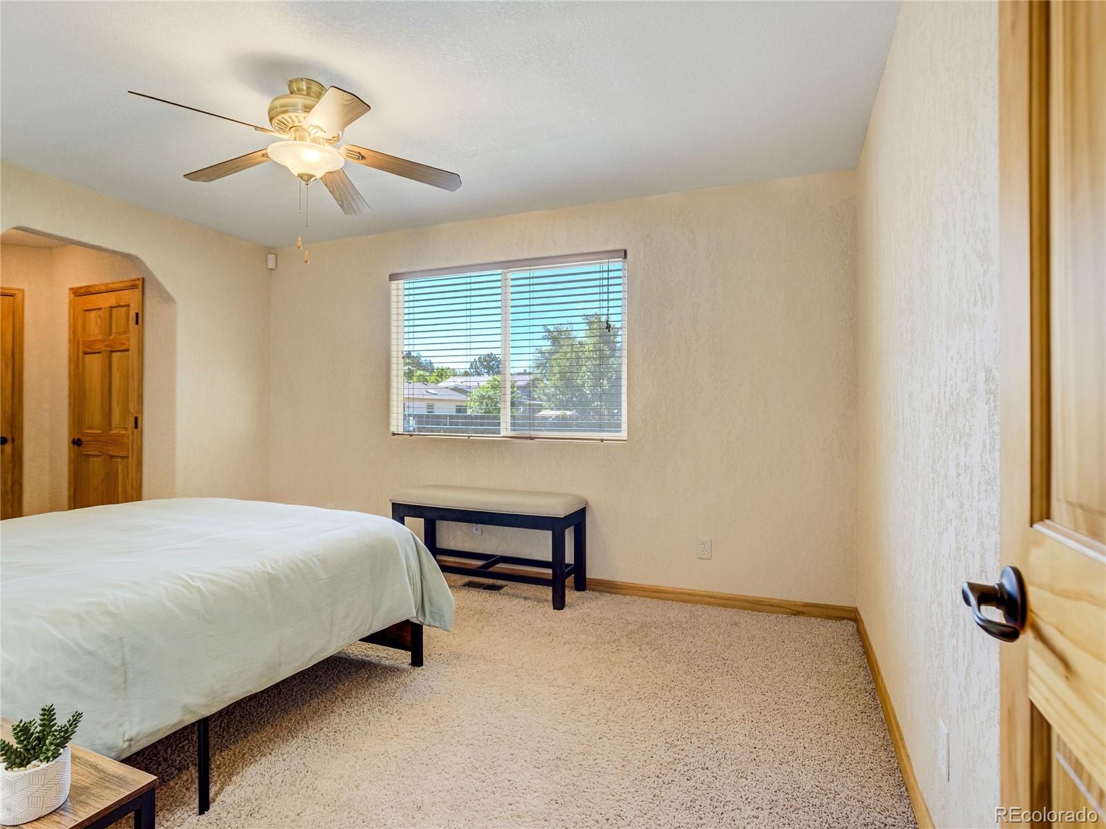 MLS Image #12 for 5915  pemberton way,colorado springs, Colorado