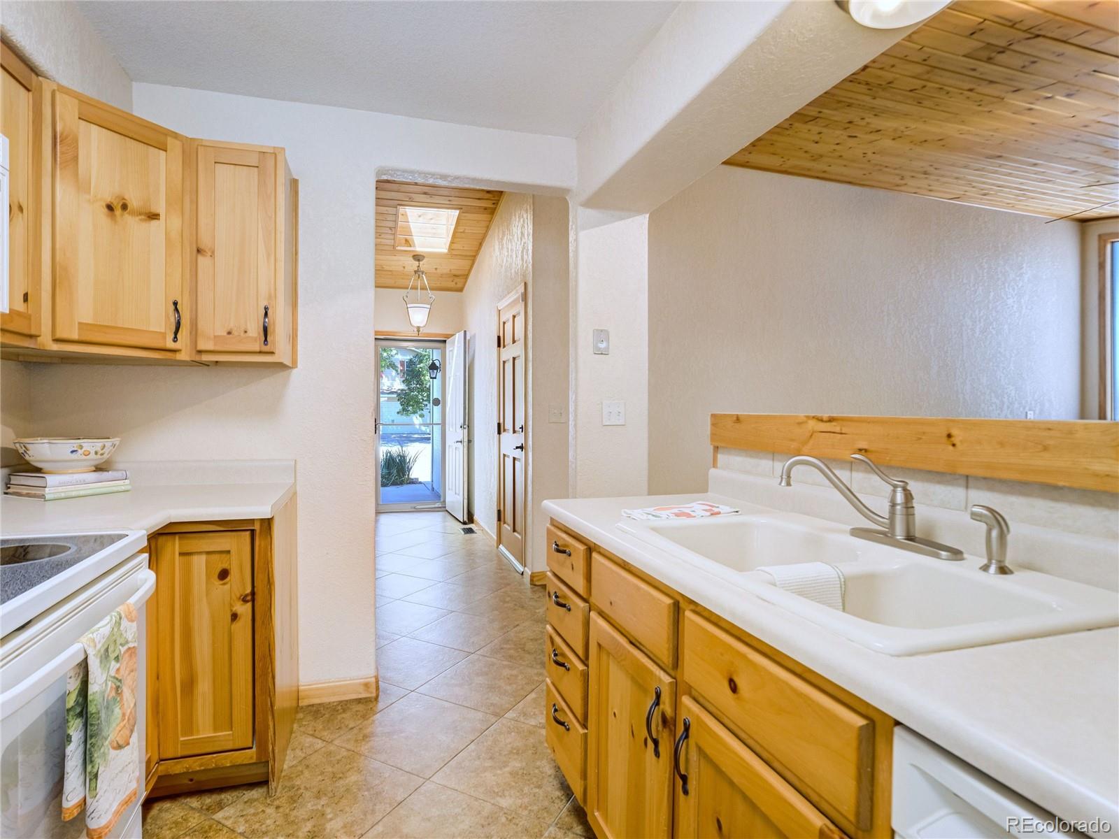 MLS Image #19 for 5915  pemberton way,colorado springs, Colorado