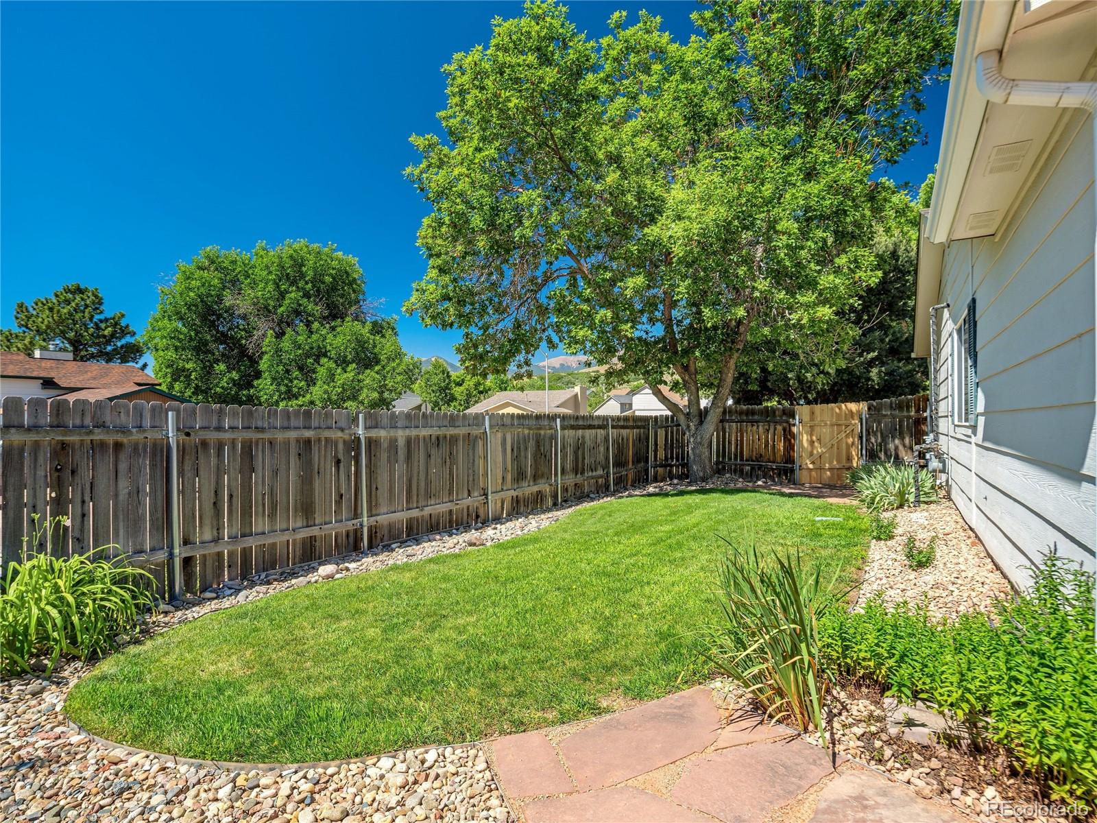 MLS Image #4 for 5915  pemberton way,colorado springs, Colorado