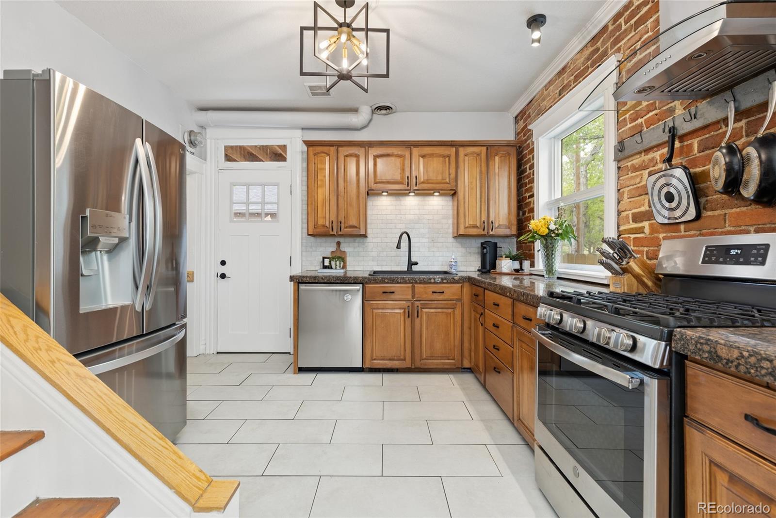 MLS Image #16 for 2151 n clay street,denver, Colorado