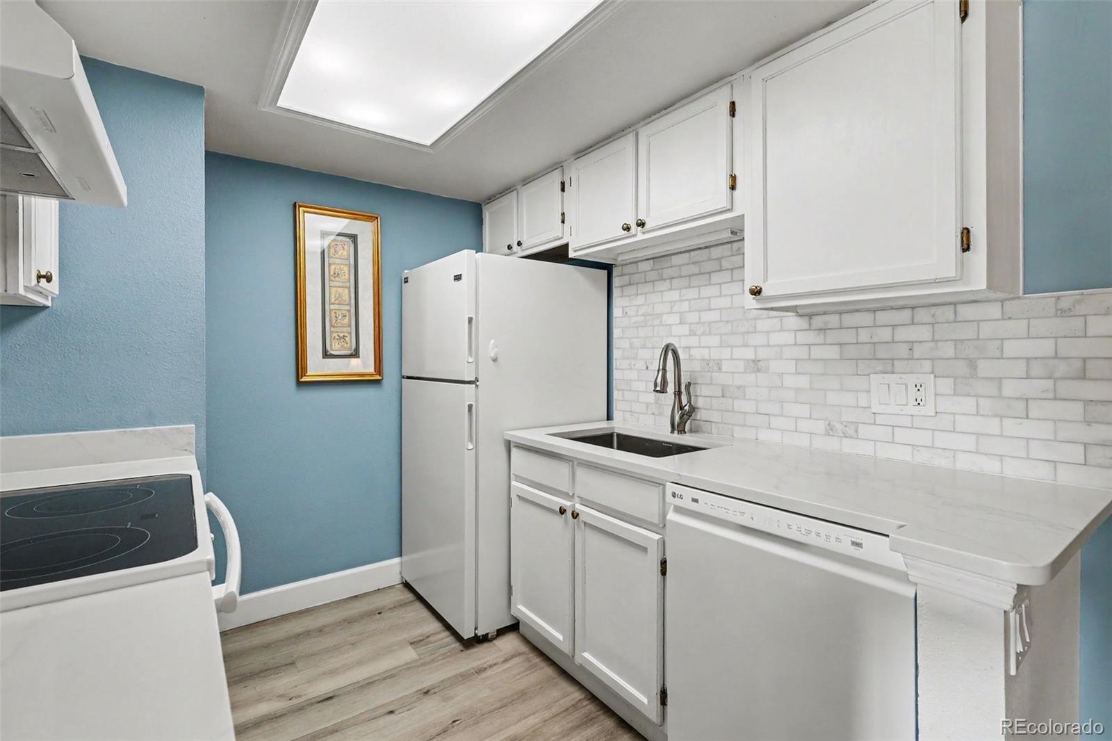 MLS Image #11 for 8335  fairmount drive 10-201,denver, Colorado