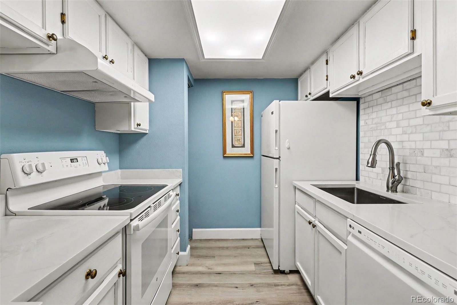 MLS Image #12 for 8335  fairmount drive 10-201,denver, Colorado