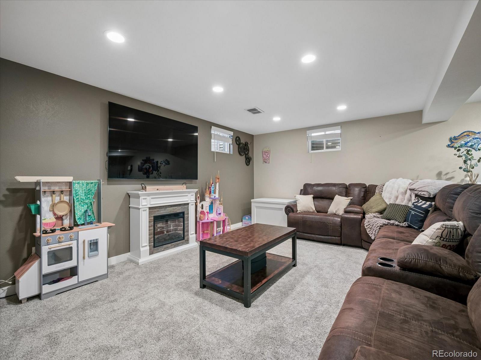 MLS Image #20 for 2717 s upham street,denver, Colorado
