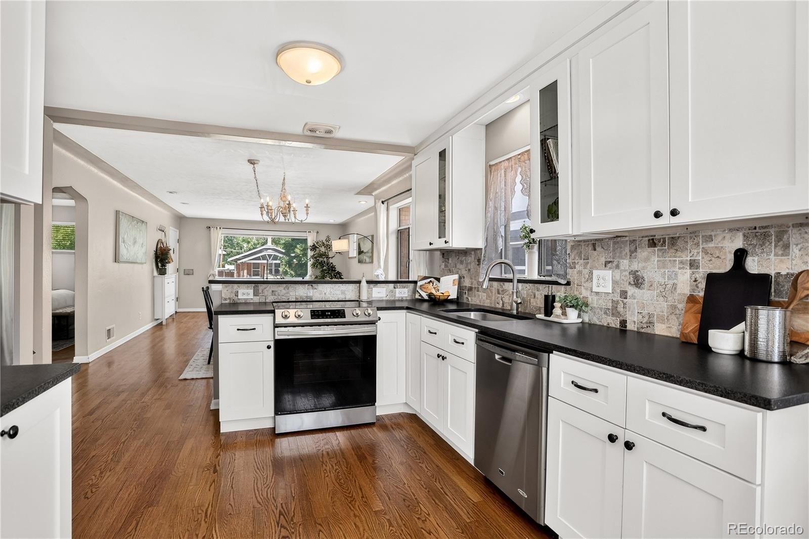 MLS Image #12 for 3386 w 36th avenue,denver, Colorado