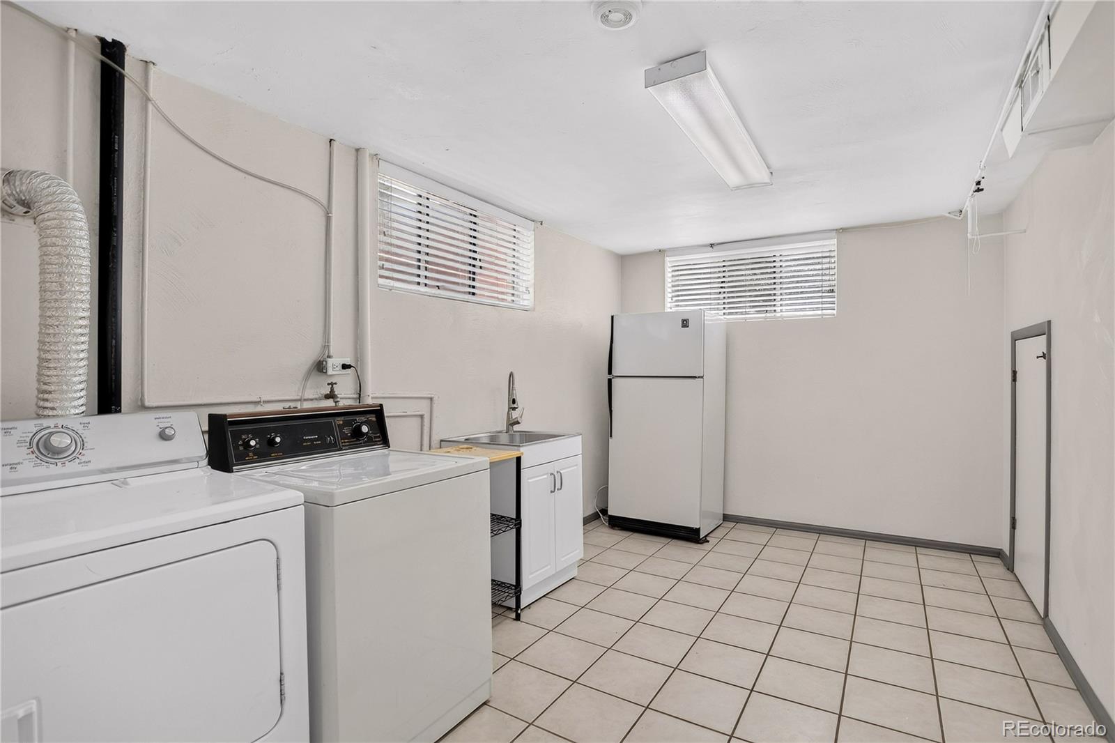 MLS Image #28 for 3386 w 36th avenue,denver, Colorado