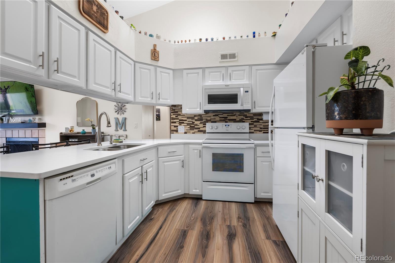 MLS Image #5 for 6475 s dayton street apt 305,englewood, Colorado