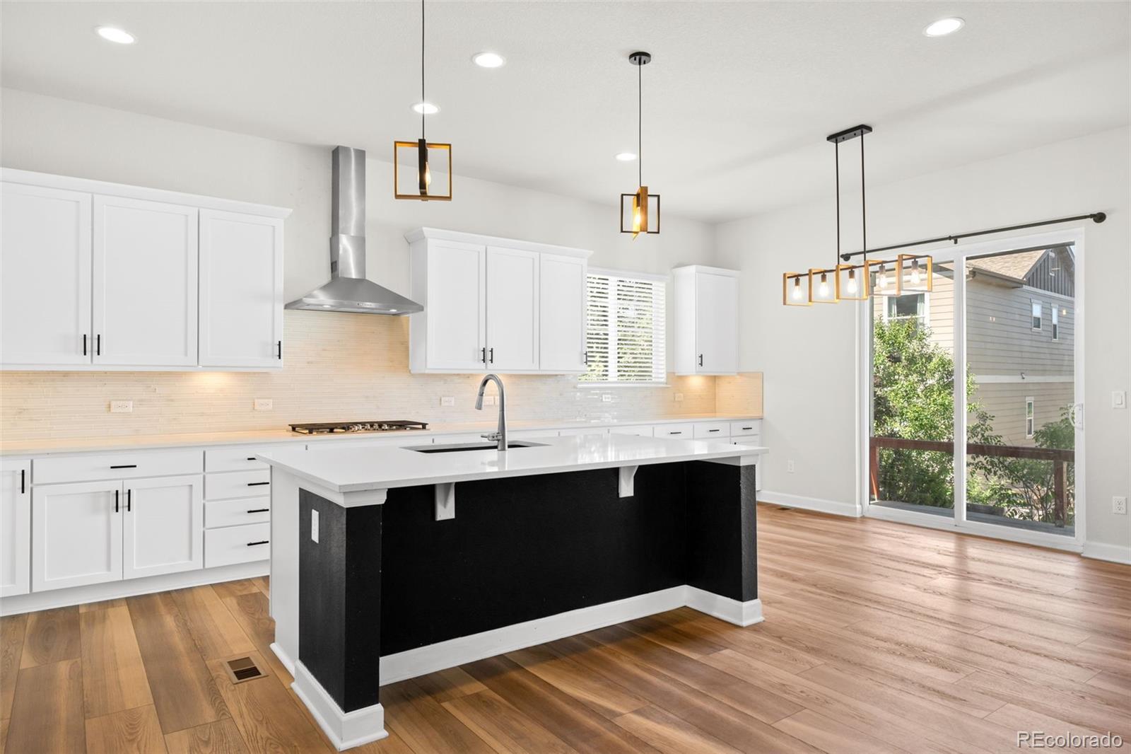MLS Image #10 for 892  sundown way,erie, Colorado