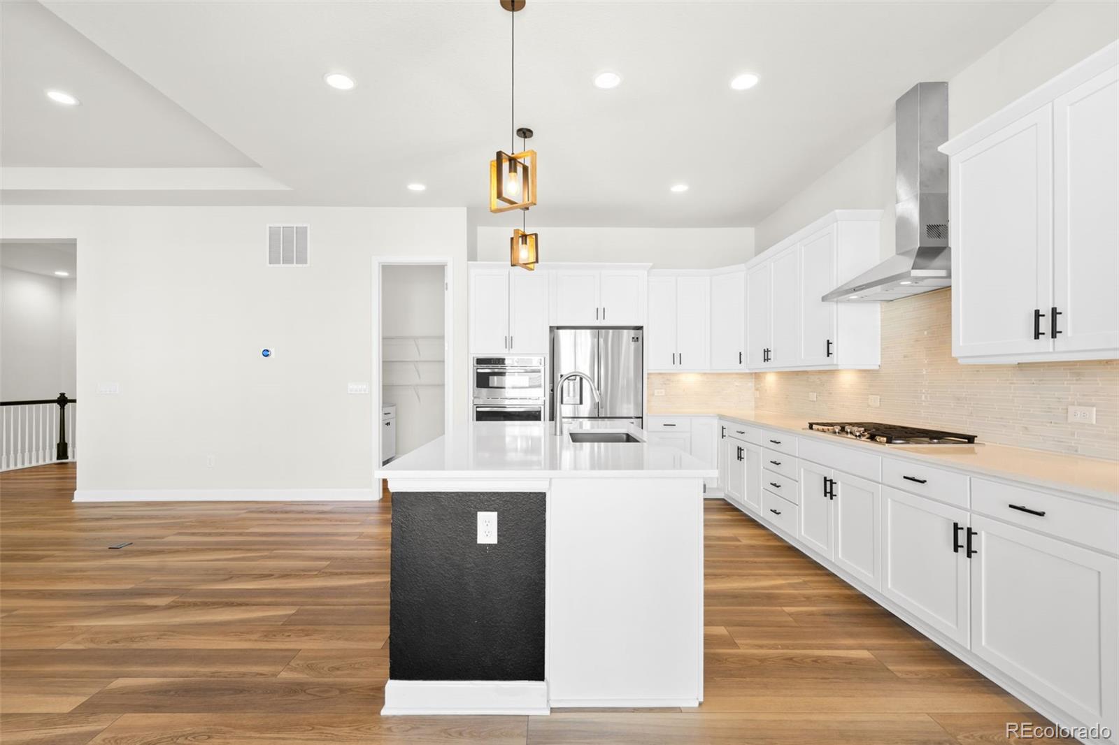 MLS Image #13 for 892  sundown way,erie, Colorado