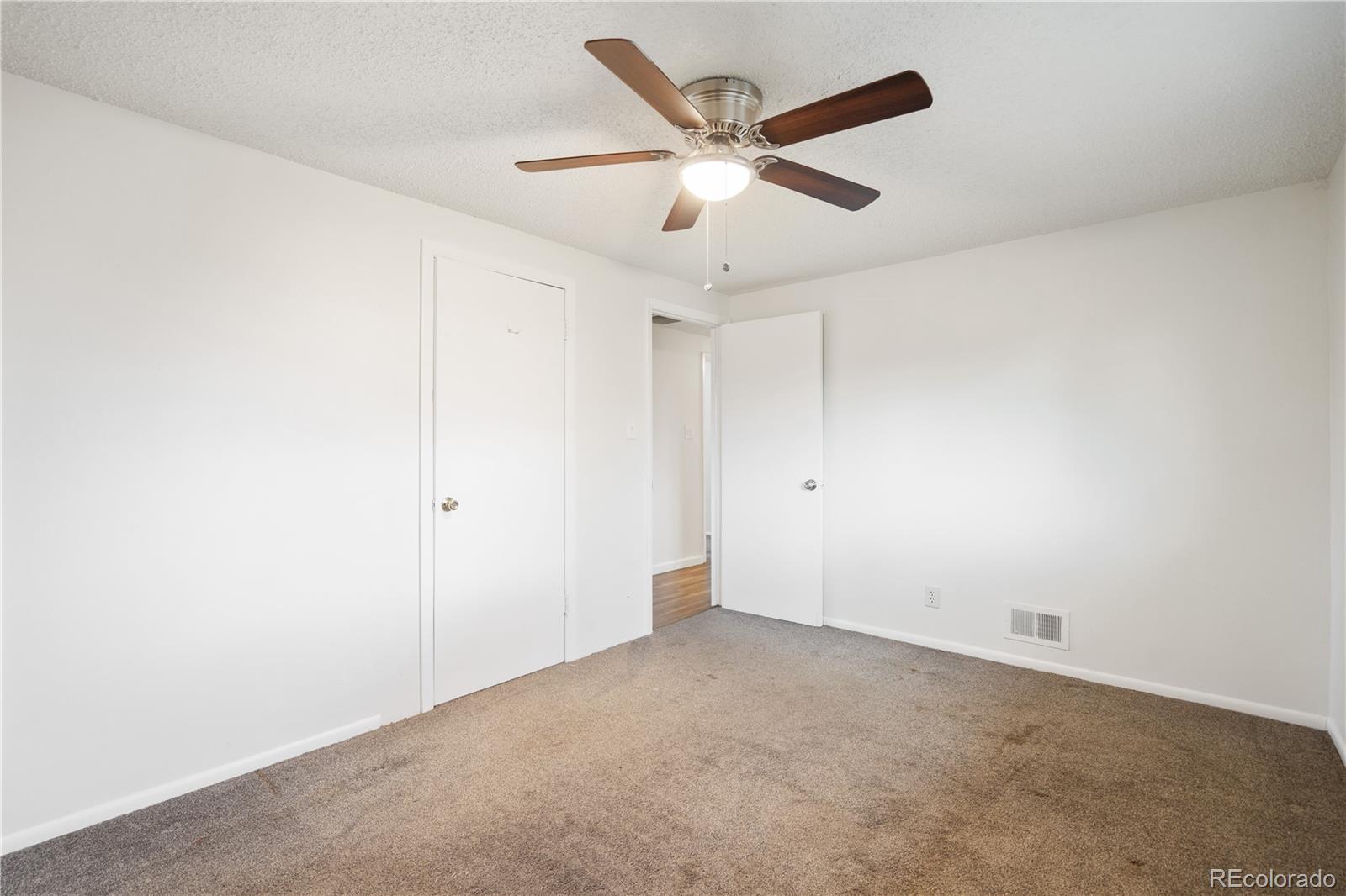 MLS Image #18 for 4943  scranton street,denver, Colorado