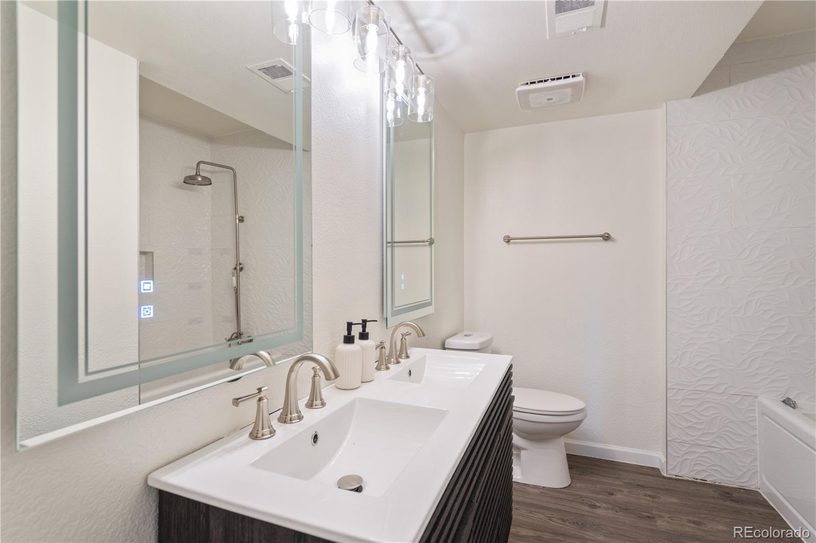 MLS Image #24 for 4943  scranton street,denver, Colorado