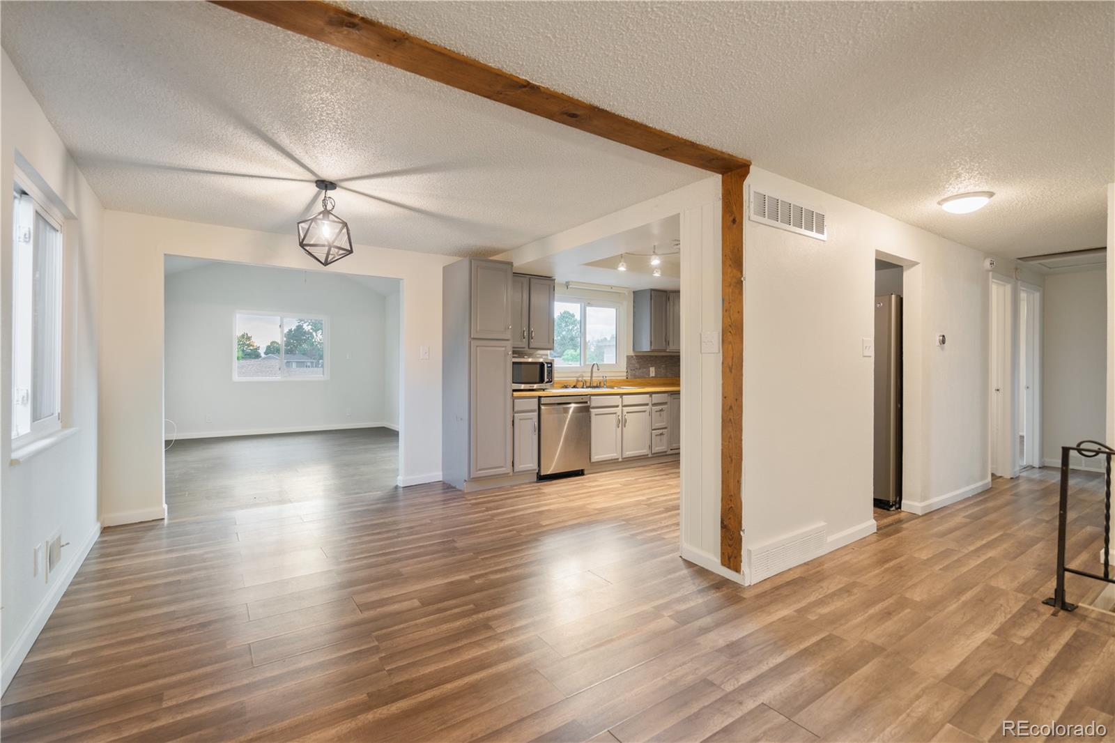 MLS Image #7 for 4943  scranton street,denver, Colorado