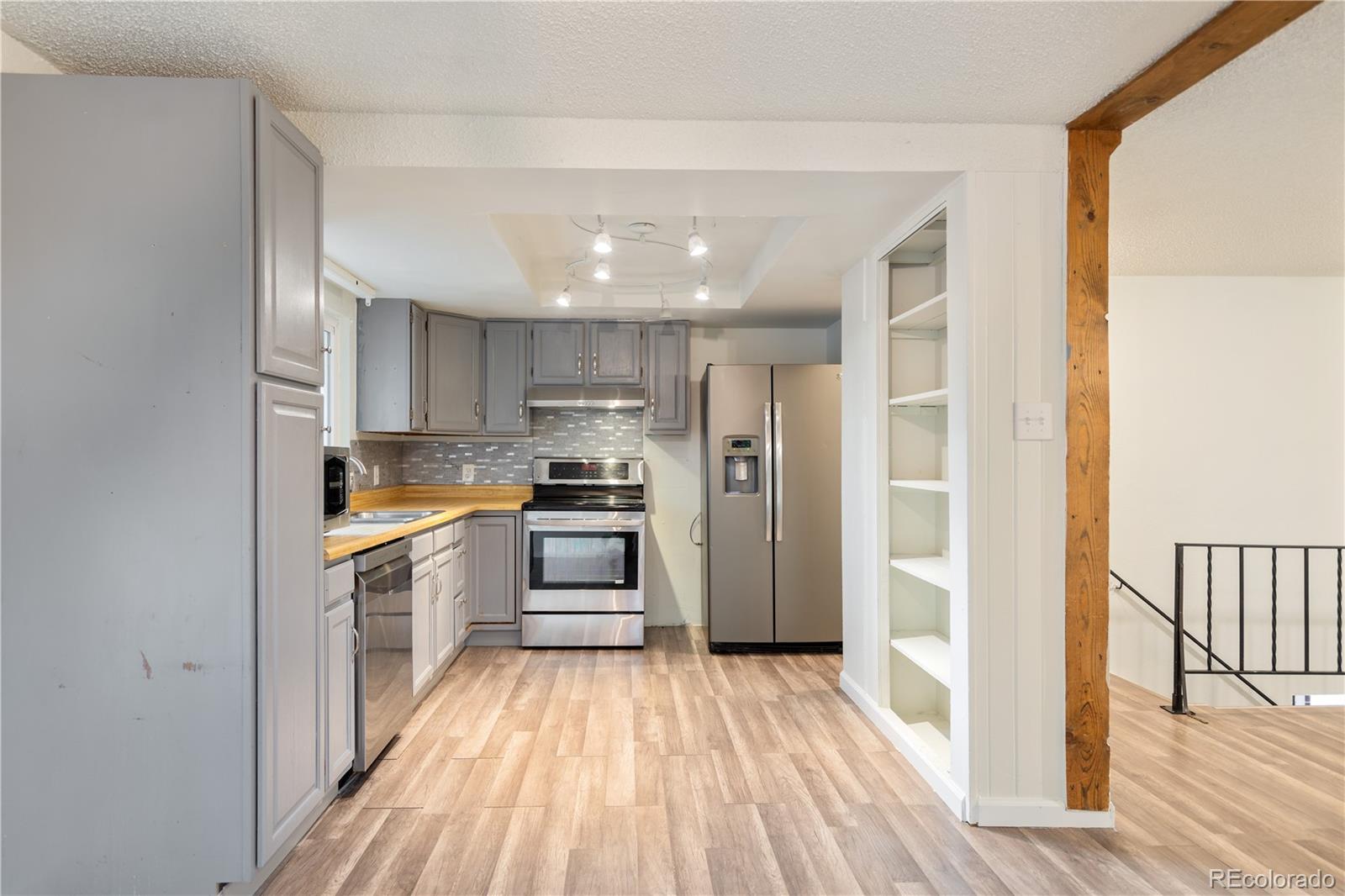 MLS Image #8 for 4943  scranton street,denver, Colorado