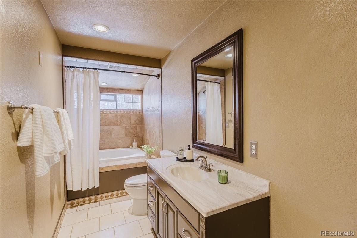 MLS Image #11 for 660  poppy way,broomfield, Colorado