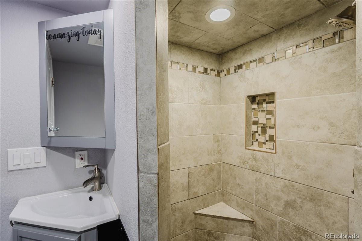 MLS Image #28 for 660  poppy way,broomfield, Colorado