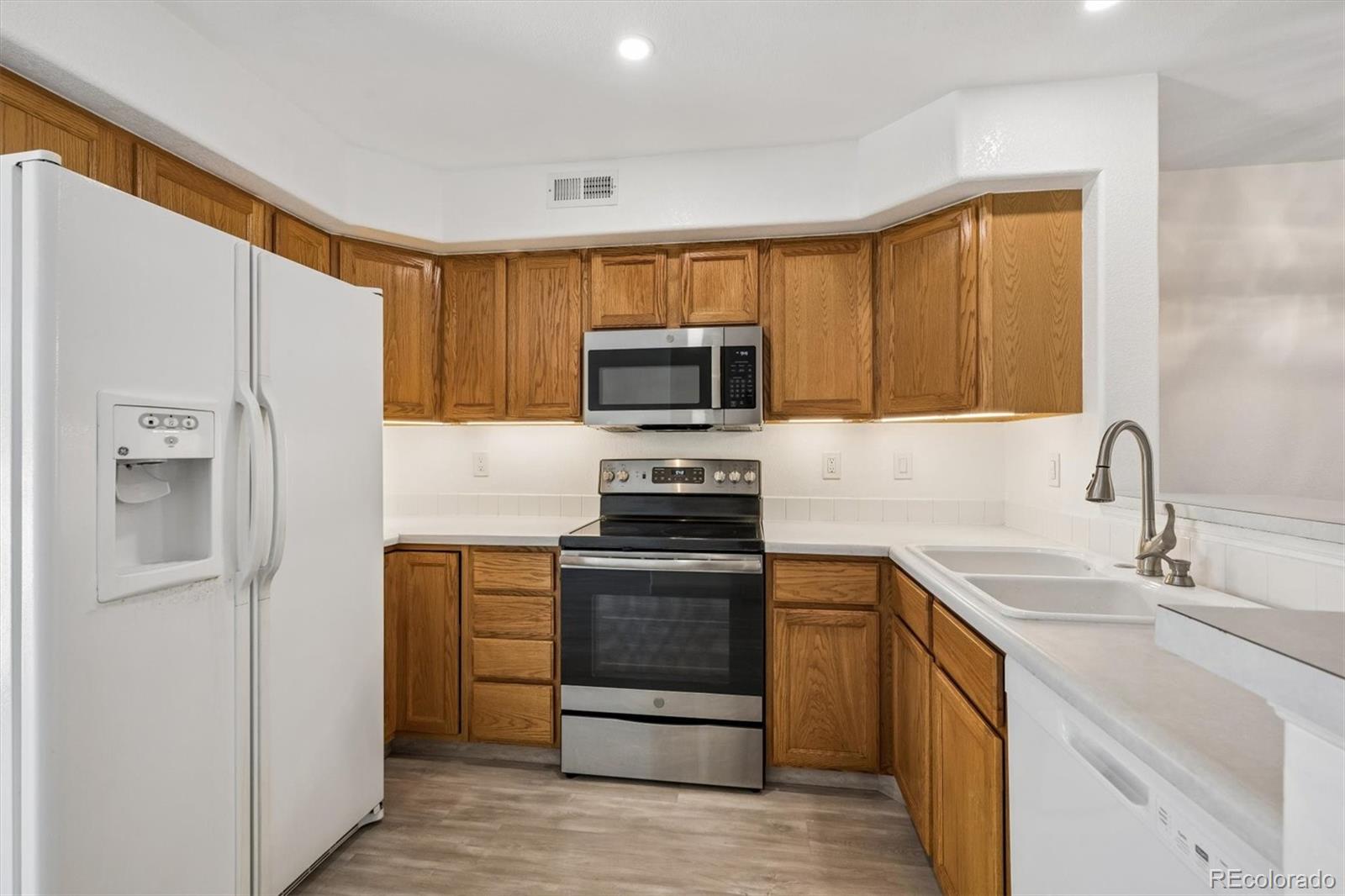 MLS Image #9 for 3300 w florida avenue 121,denver, Colorado