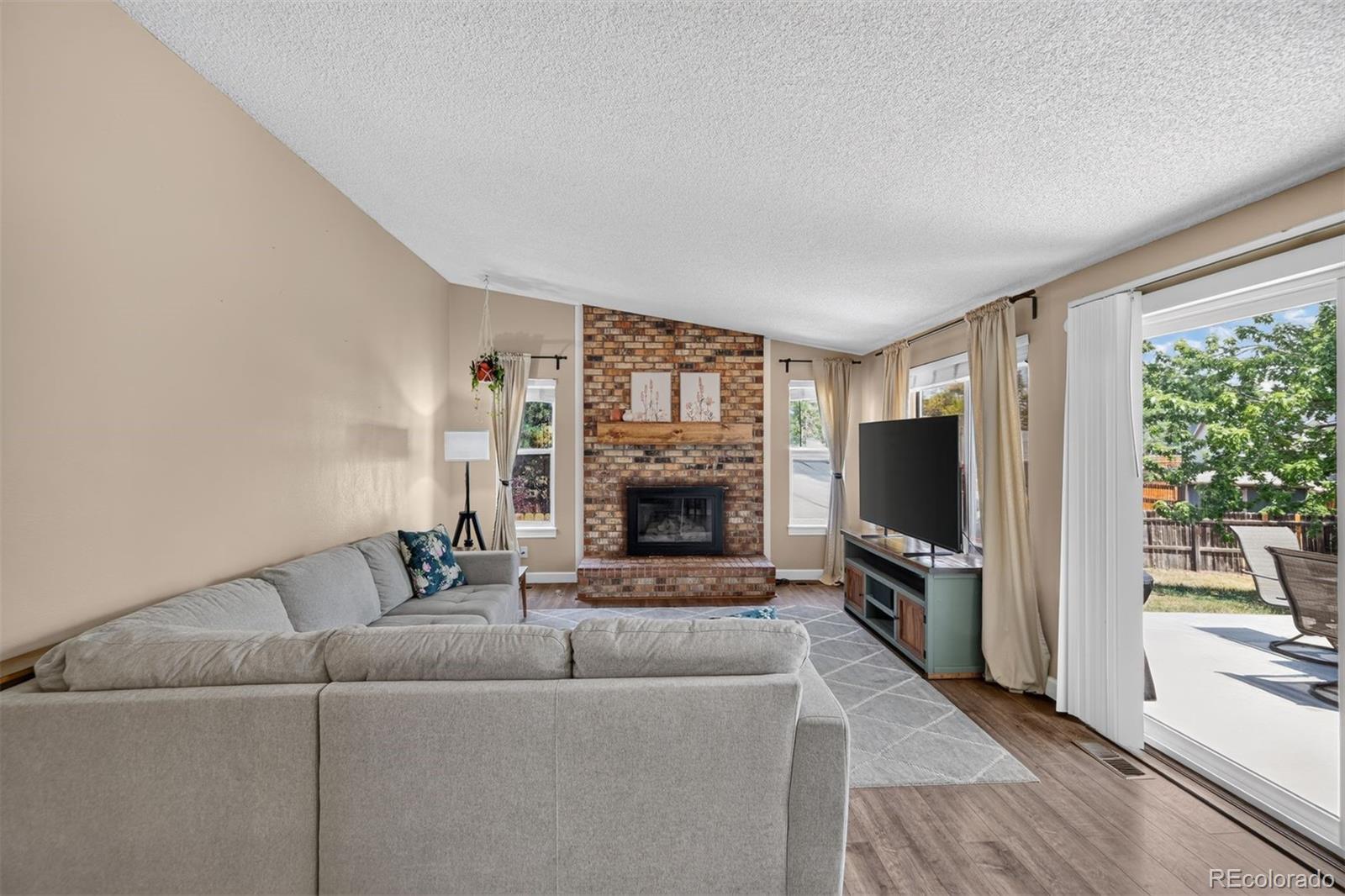MLS Image #9 for 4052 s argonne way,aurora, Colorado