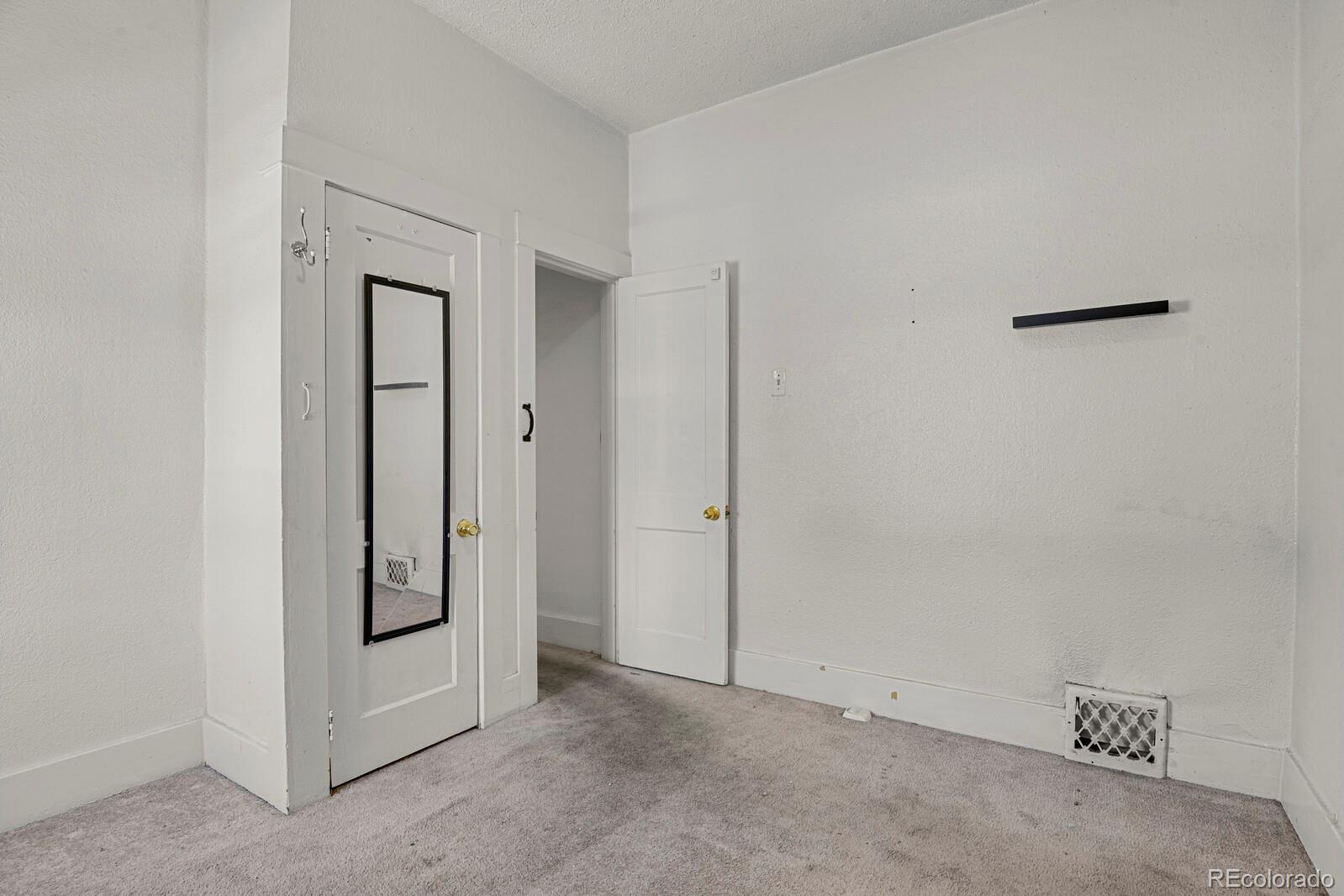 MLS Image #13 for 3454 n york street,denver, Colorado