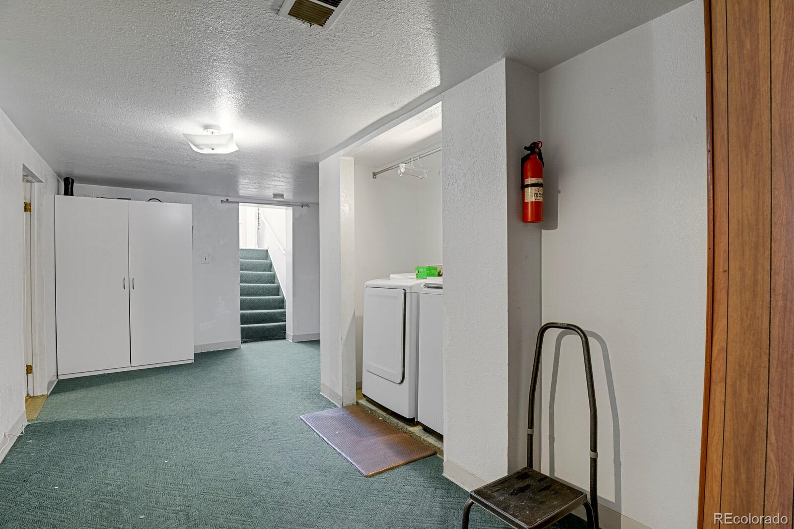 MLS Image #21 for 3454 n york street,denver, Colorado