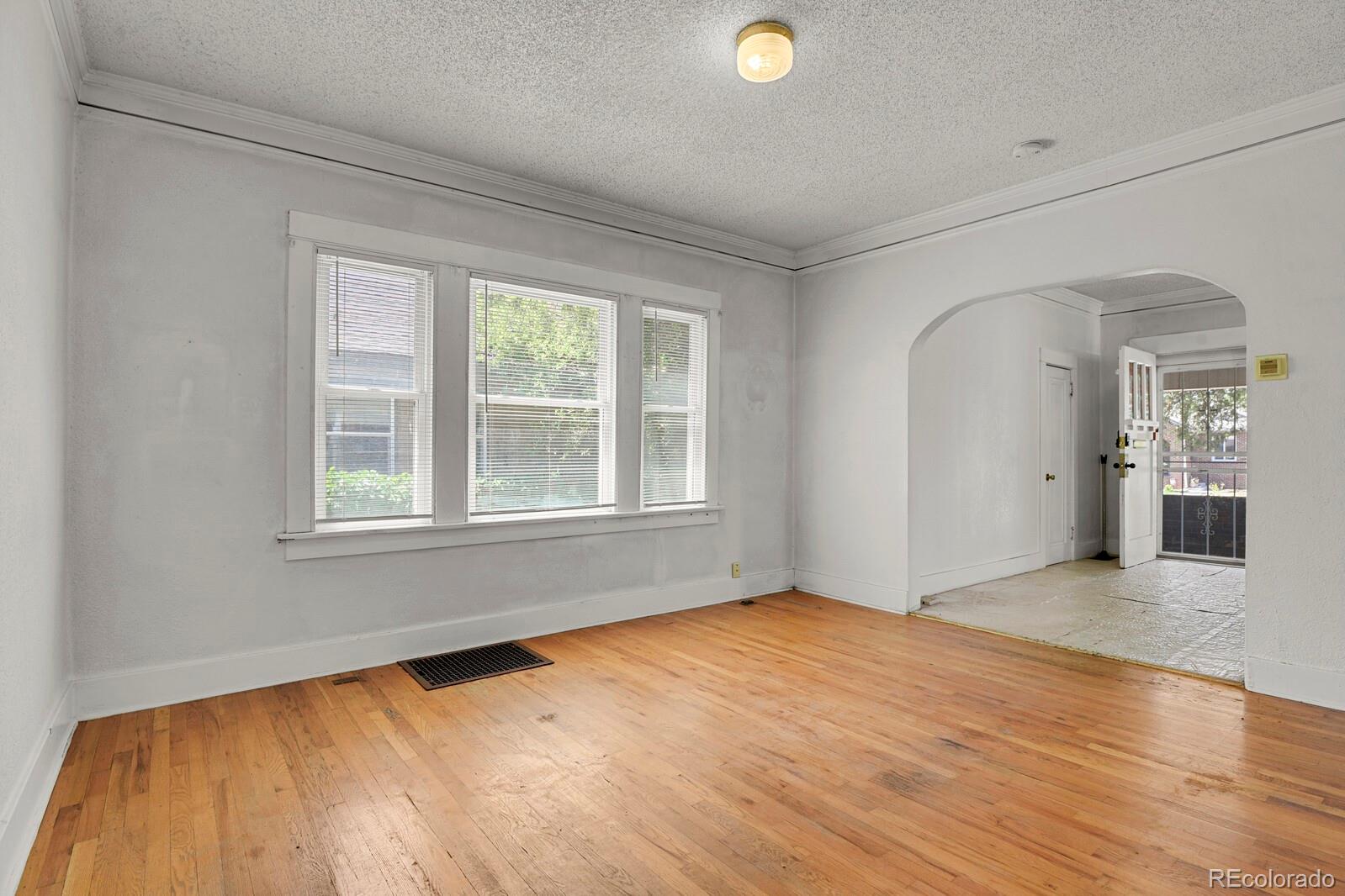 MLS Image #6 for 3454 n york street,denver, Colorado