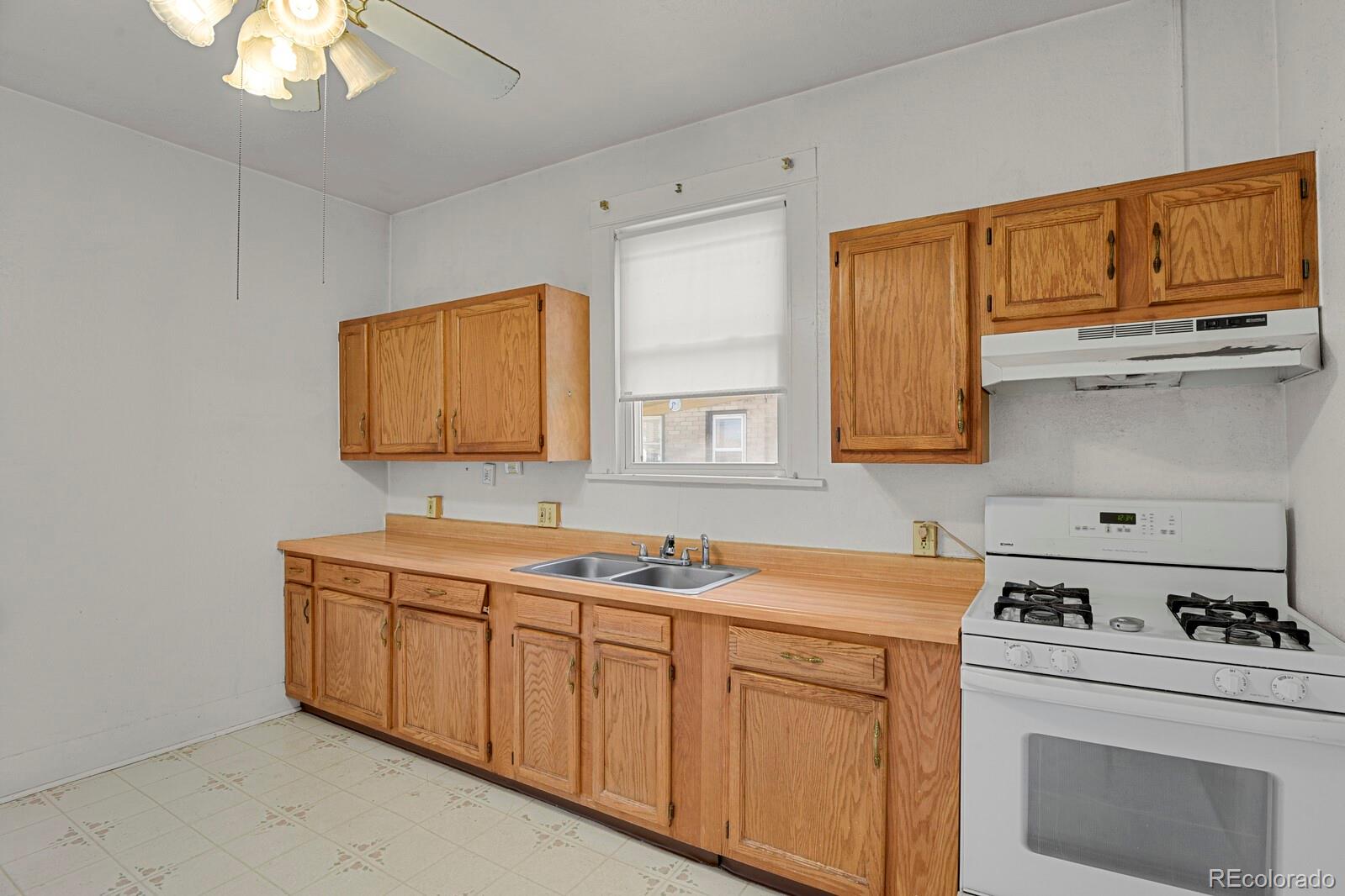 MLS Image #9 for 3454 n york street,denver, Colorado