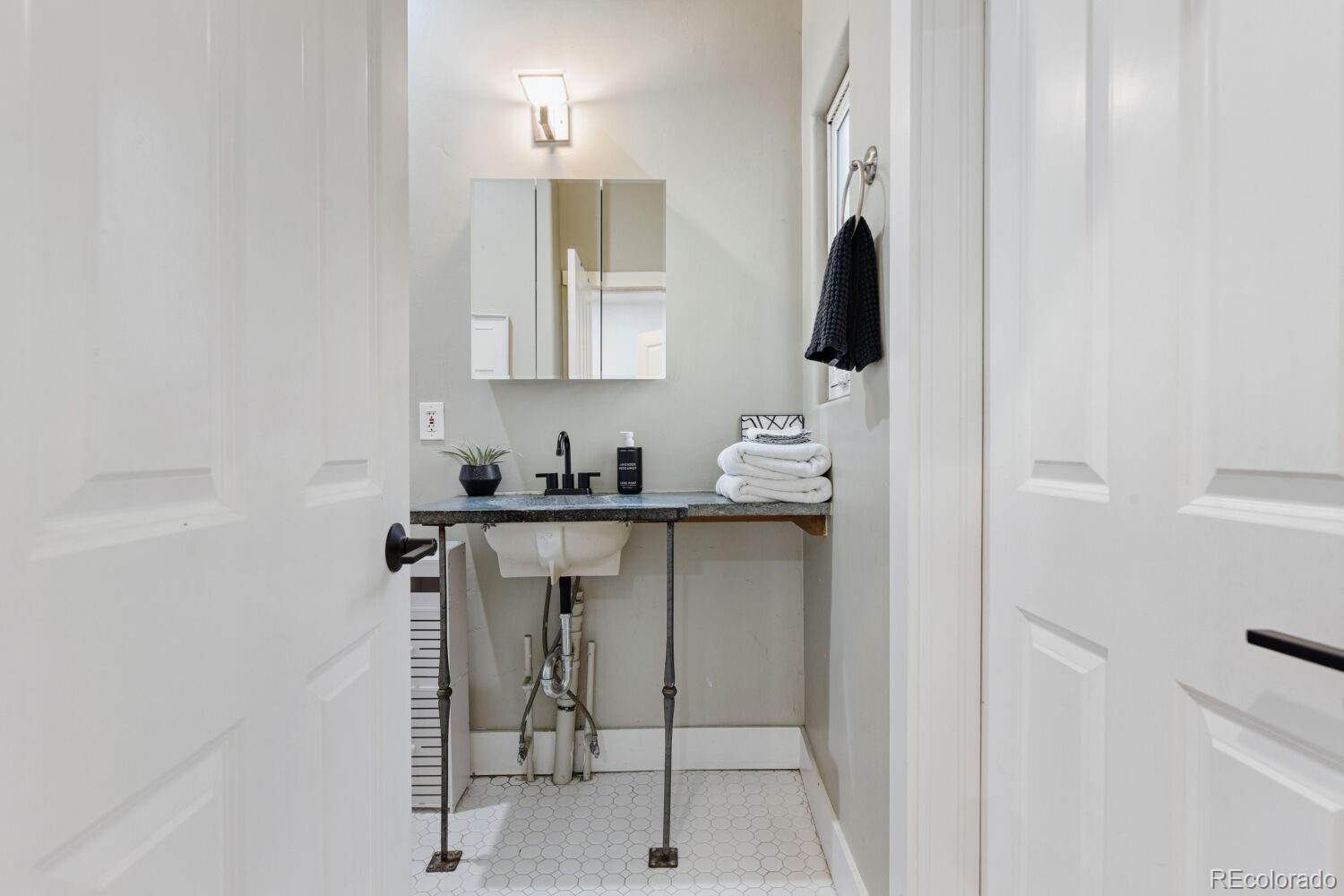 MLS Image #17 for 2808  california street,denver, Colorado