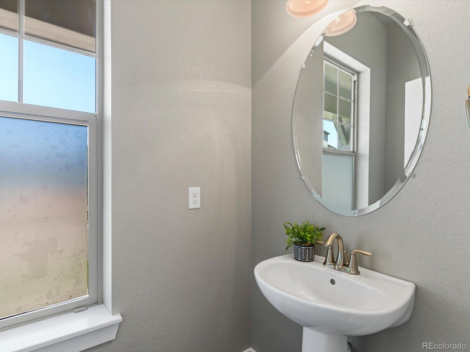 MLS Image #13 for 5410  tamarac way,denver, Colorado
