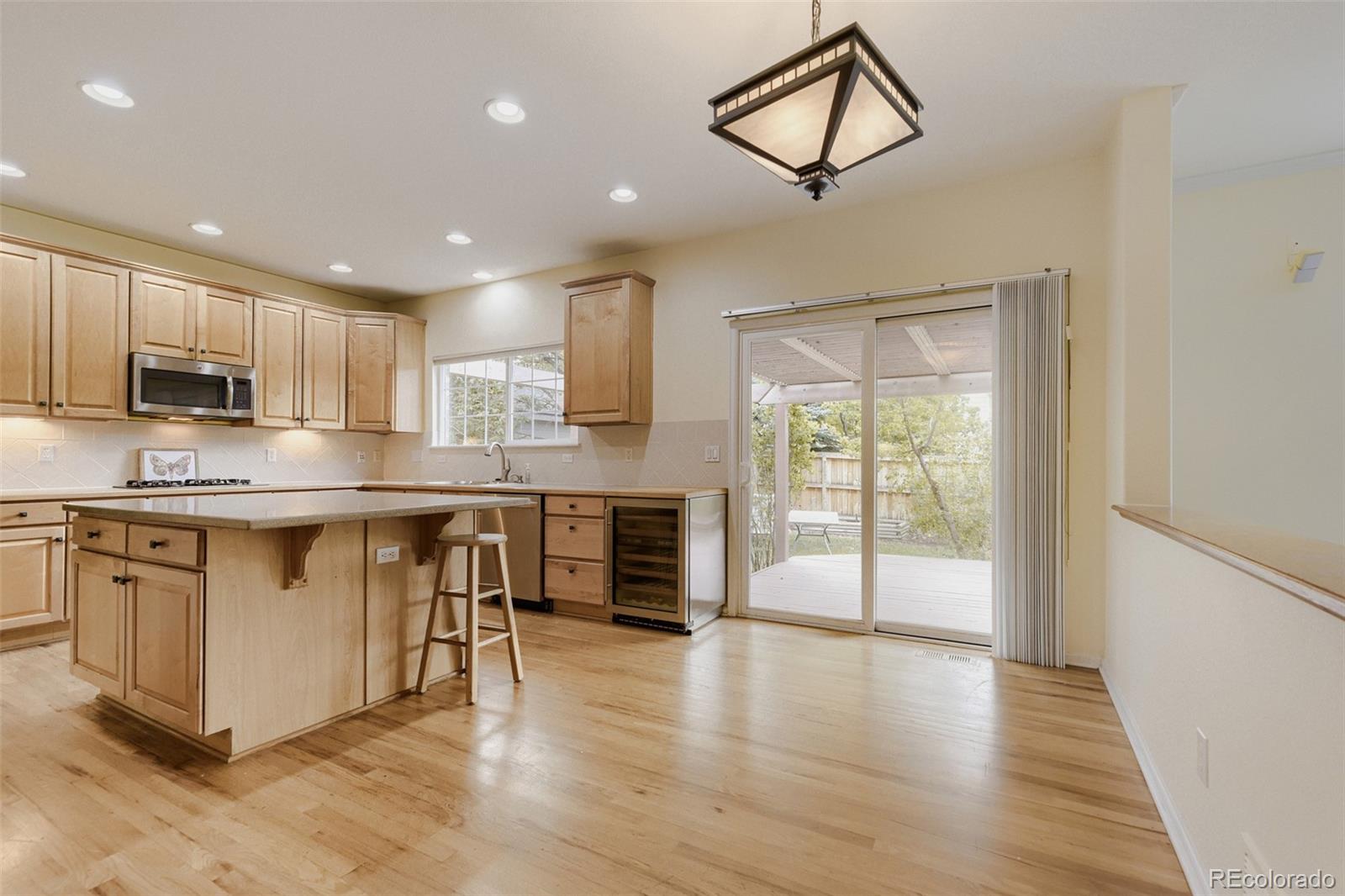MLS Image #11 for 217 s syracuse street,denver, Colorado